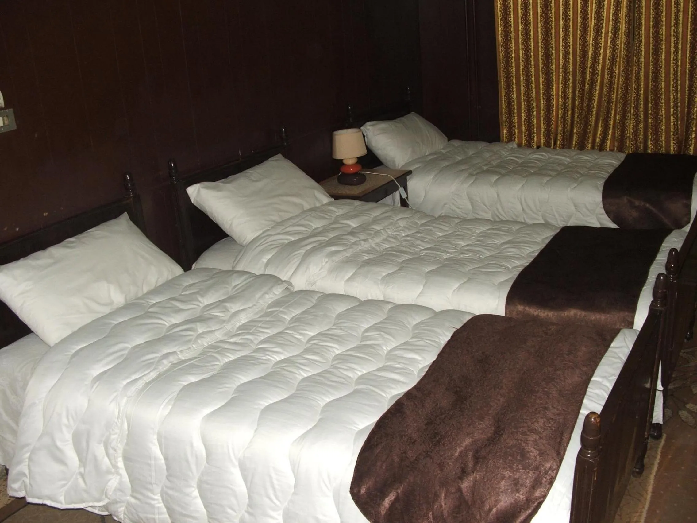 Photo of the whole room, Bed in Hamoudah Hotel