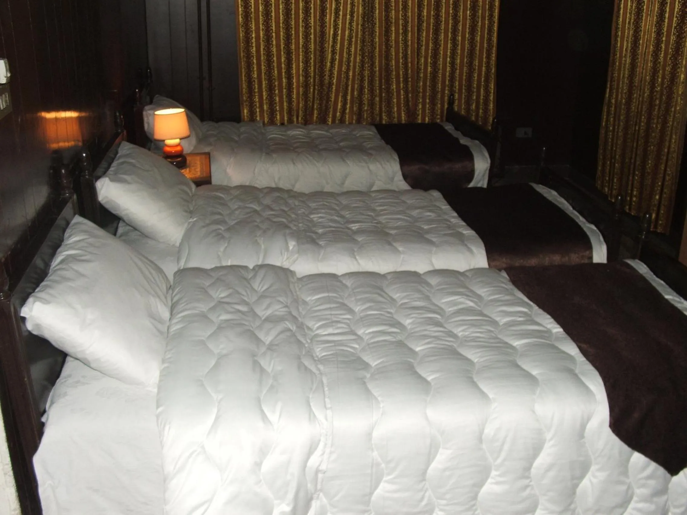 Photo of the whole room, Bed in Hamoudah Hotel