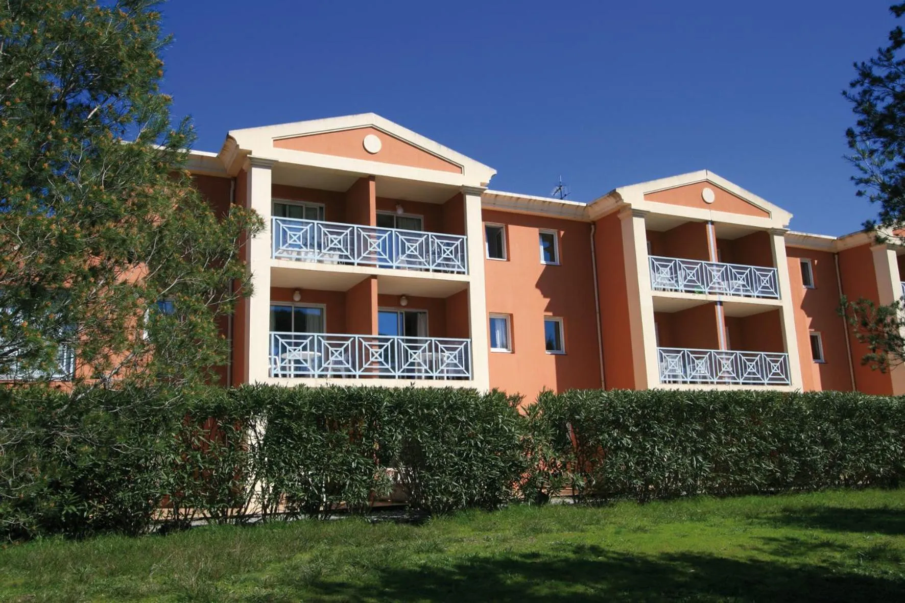 Property building in Lagrange Vacances Le Domaine des Grands Pins