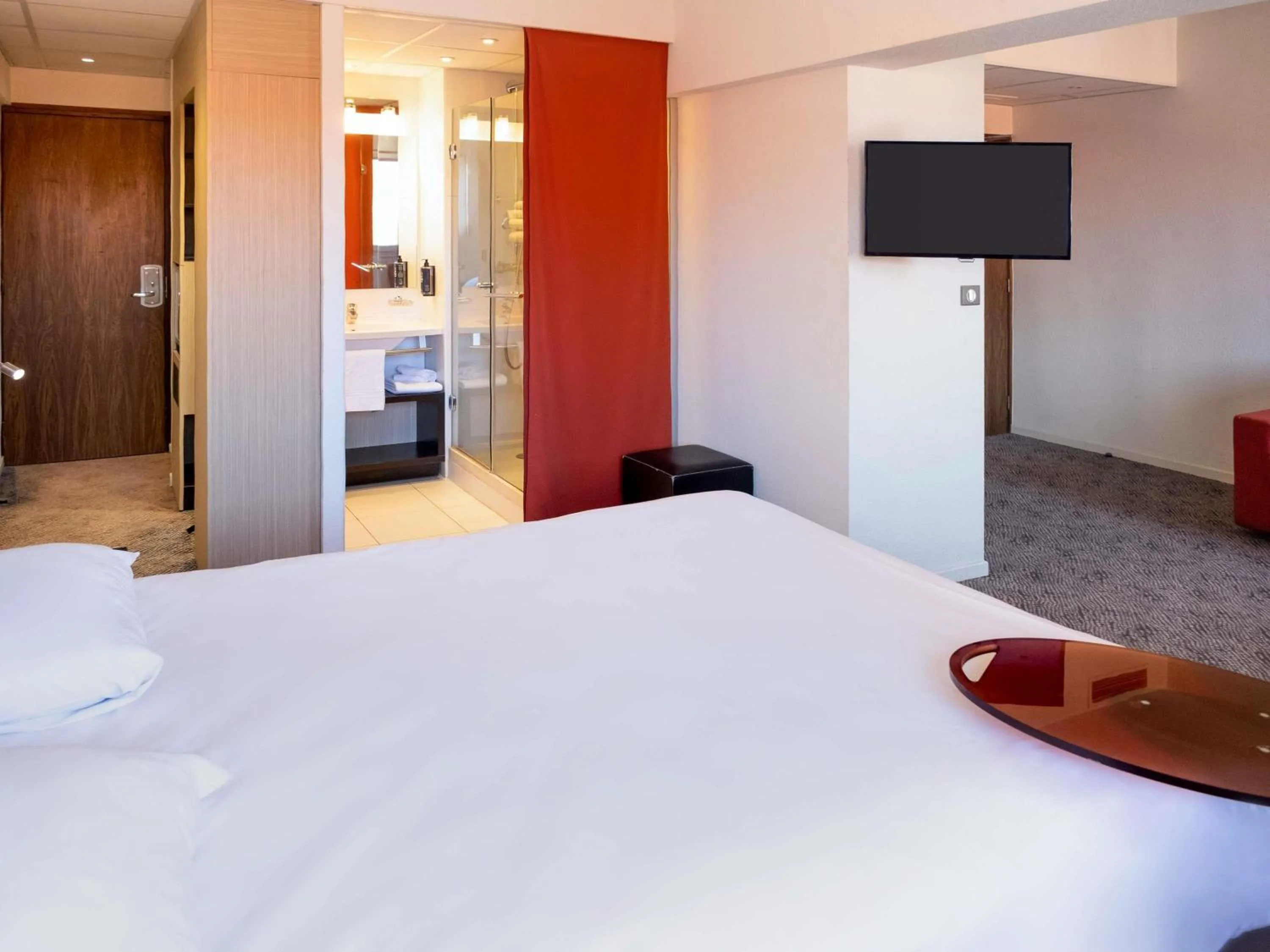 Property building, Bed in ibis Styles Saint Dizier