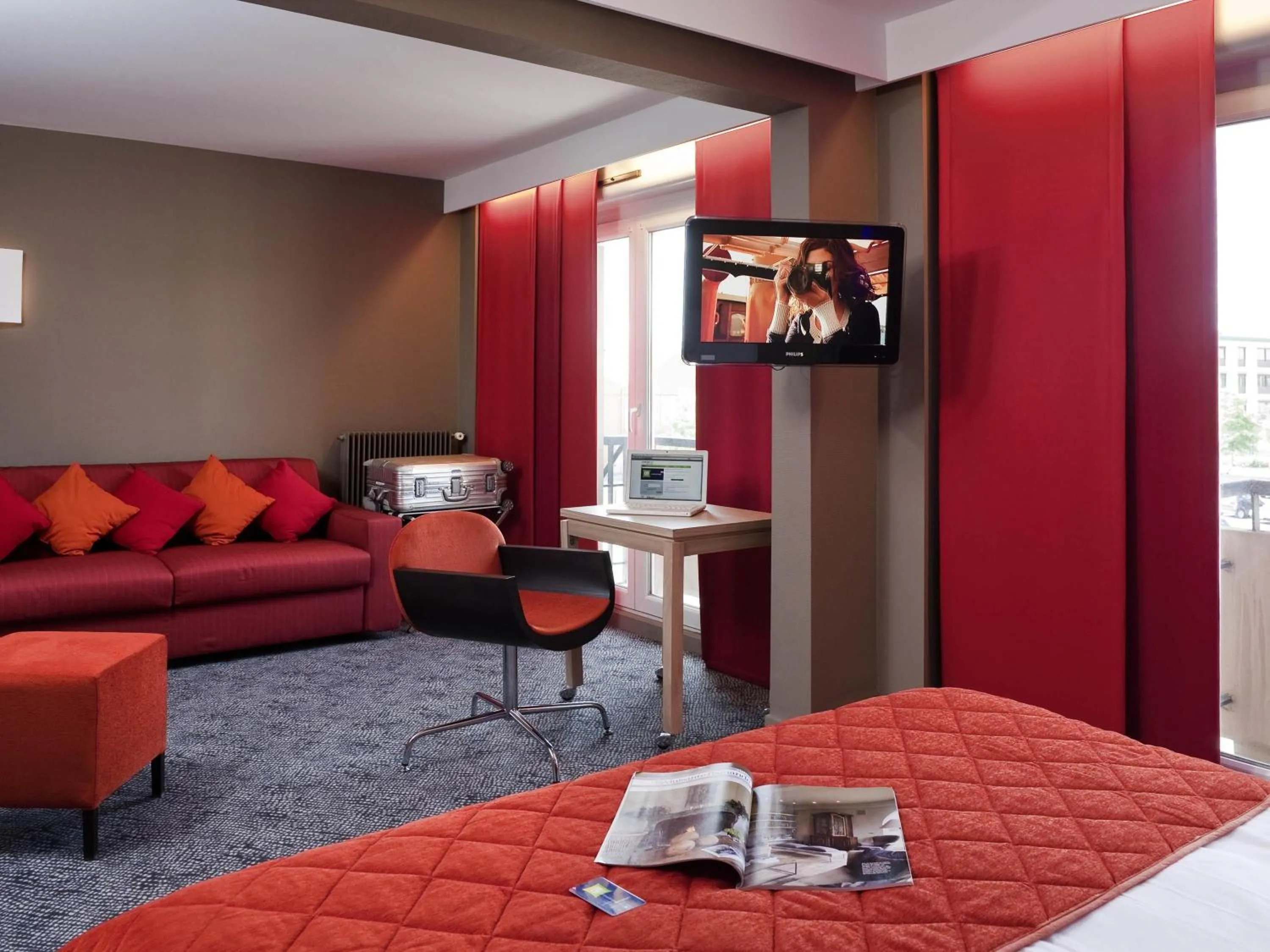 Bedroom, Bed in ibis Styles Saint Dizier