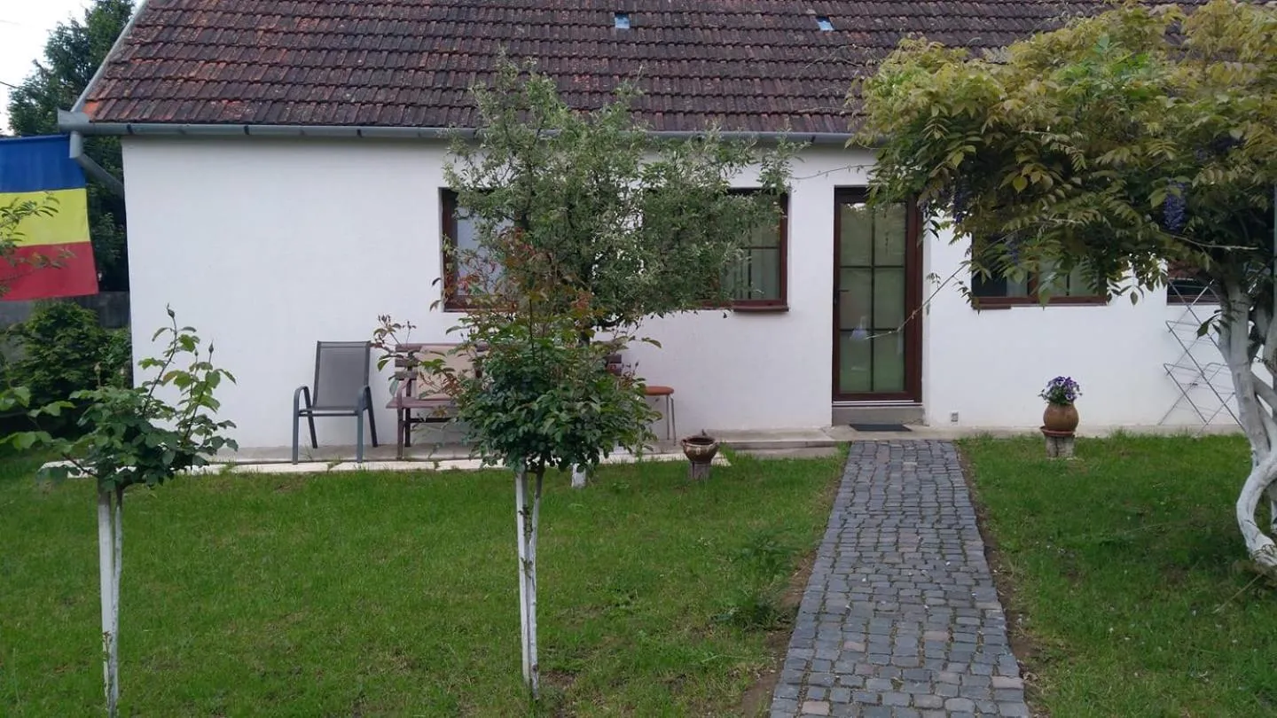 Courtyard Studio