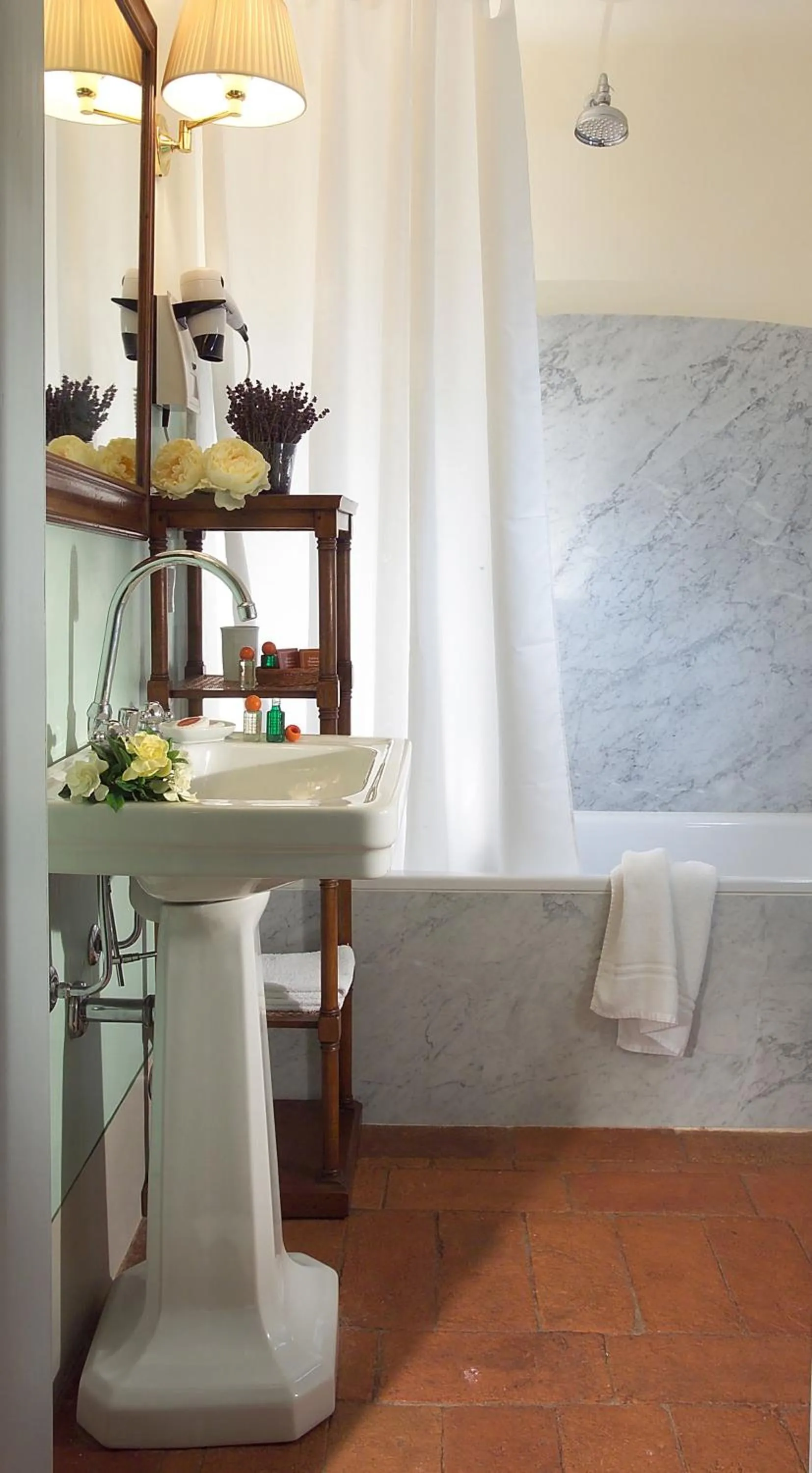 Bathroom, Bed in Antica Dimora Firenze