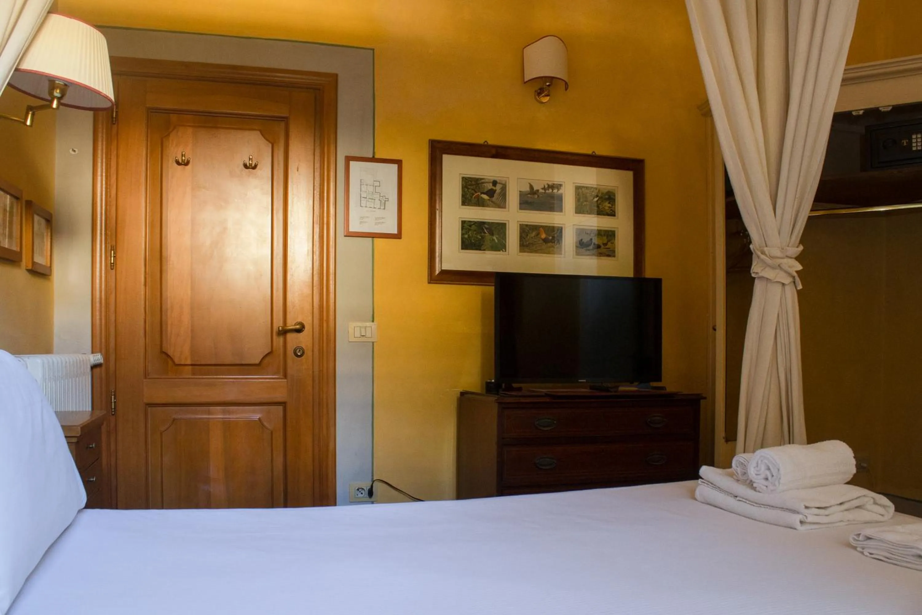 Bed in Antica Dimora Firenze