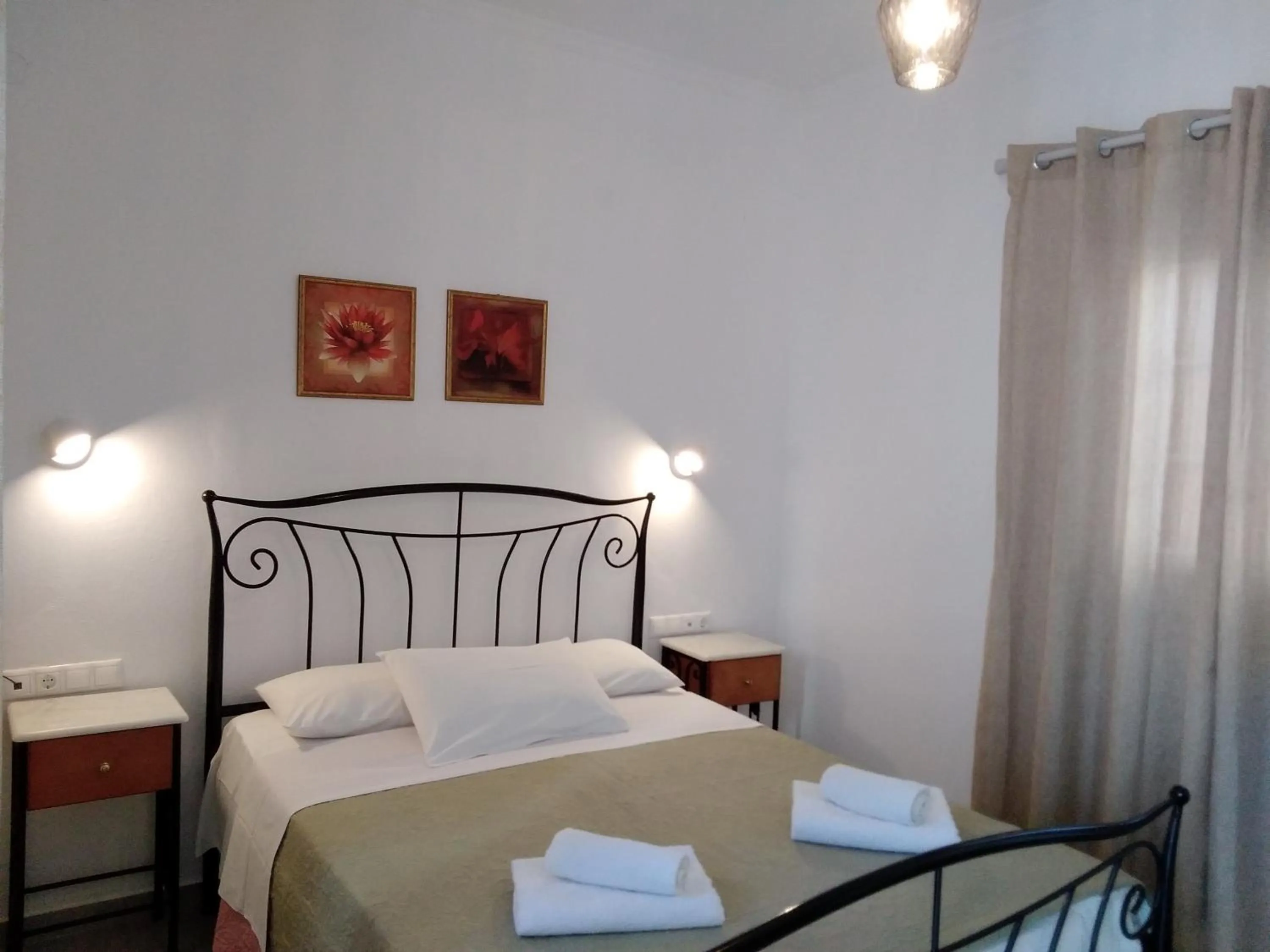 Bedroom in Asteri Hotel