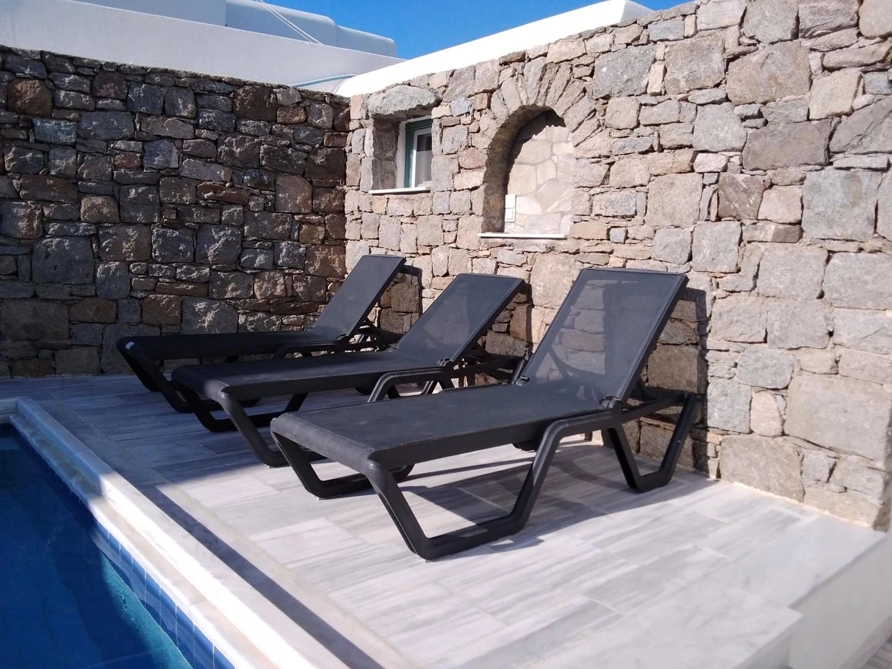 Swimming pool in Asteri Hotel