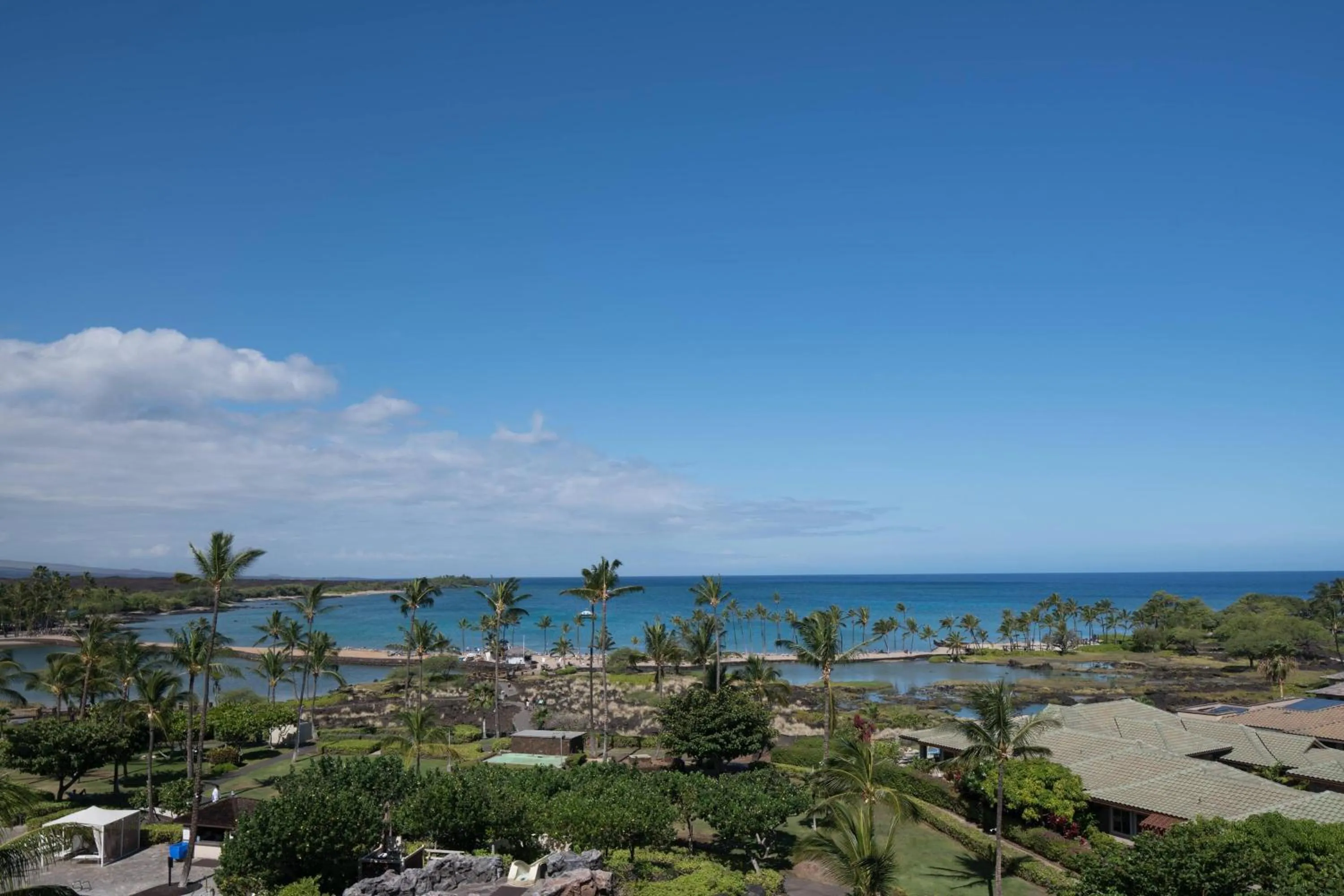 Photo of the whole room in Waikoloa Beach Marriott Resort & Spa