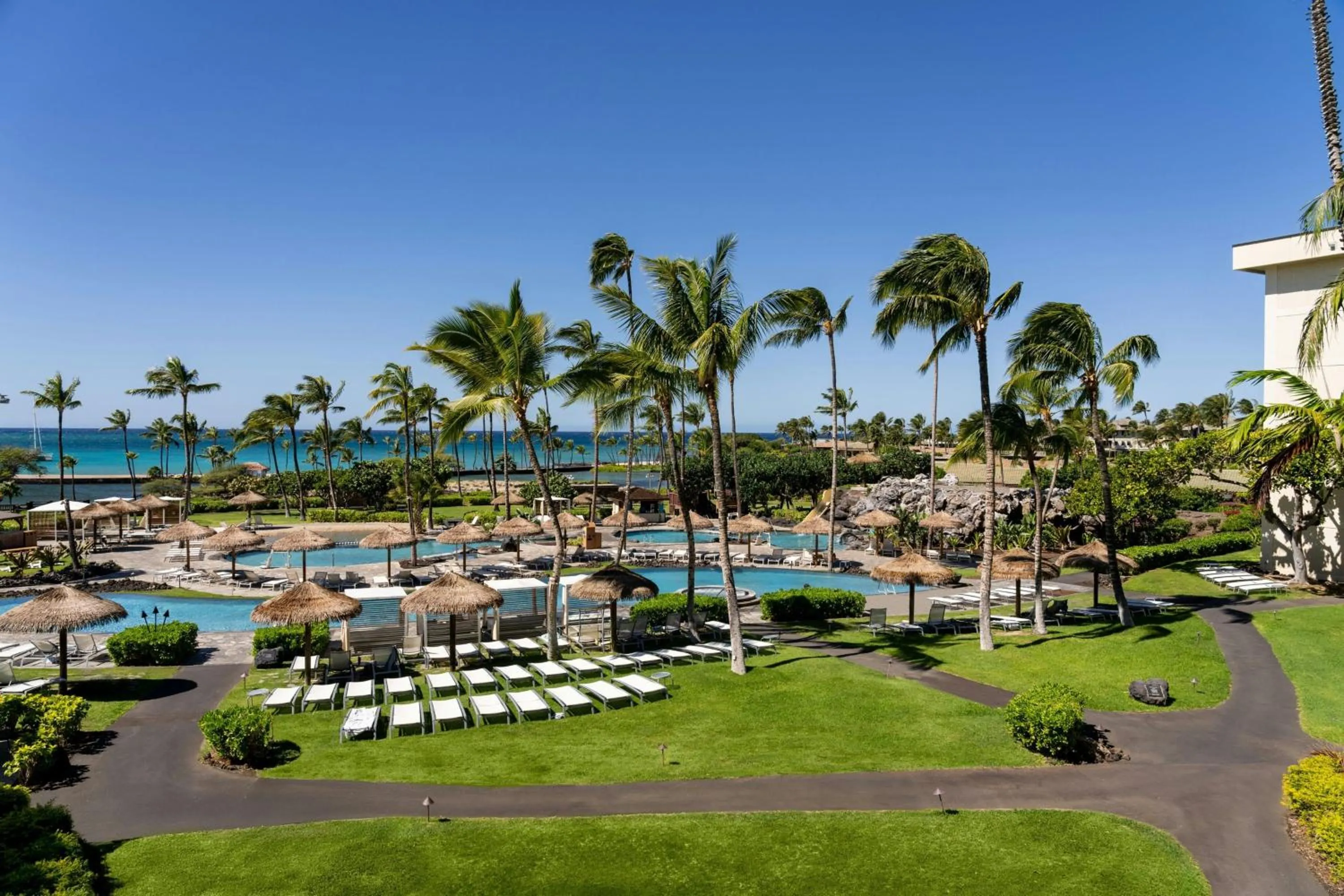 Swimming pool in Waikoloa Beach Marriott Resort & Spa