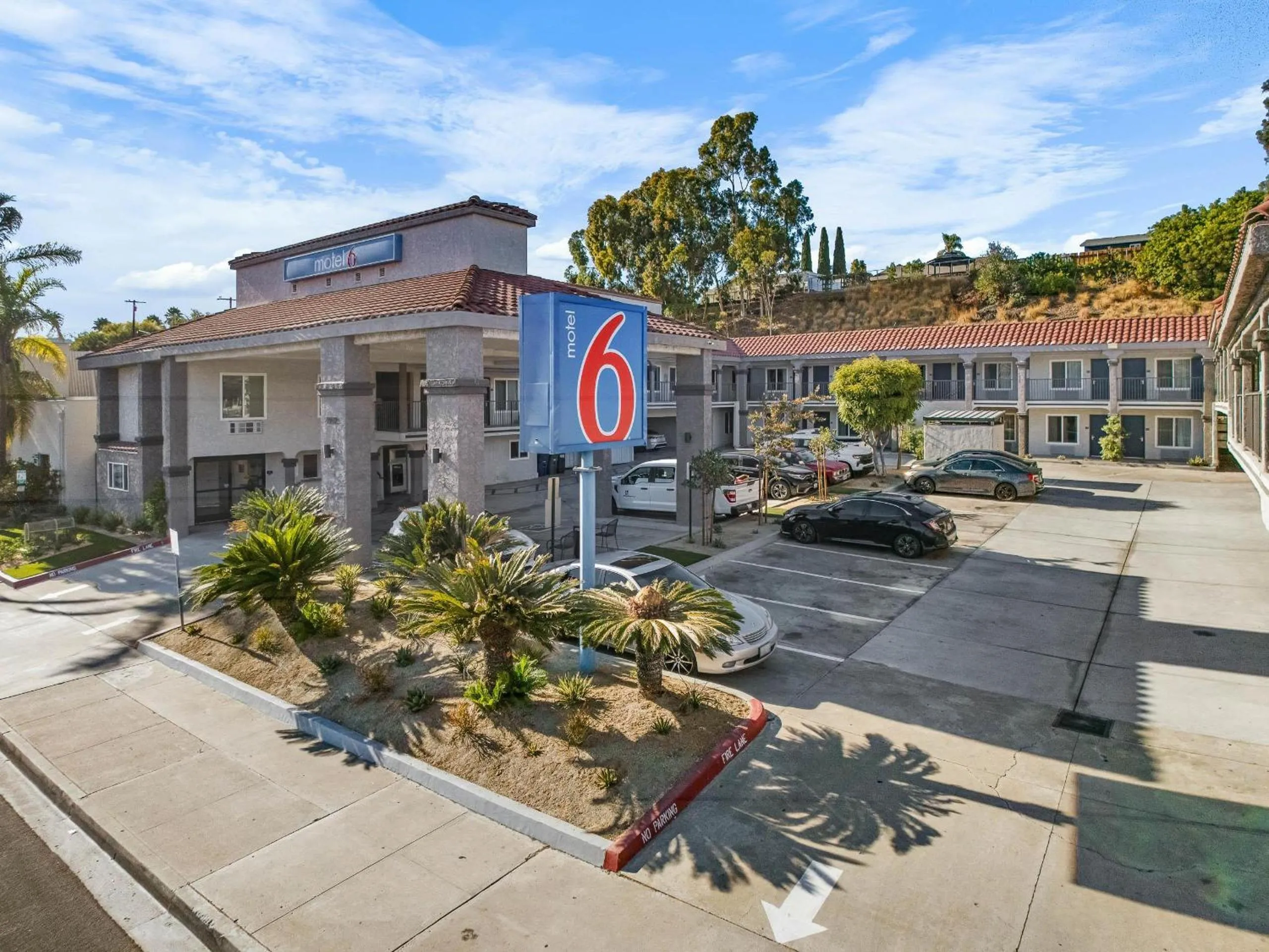 Property building in Motel 6-La Mesa, CA