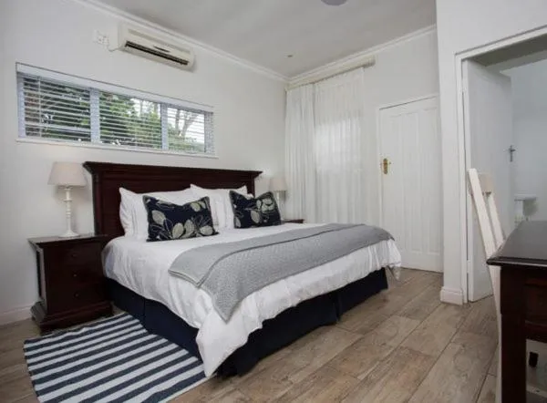 Bed in Ocean Hideaway Bed and Breakfast