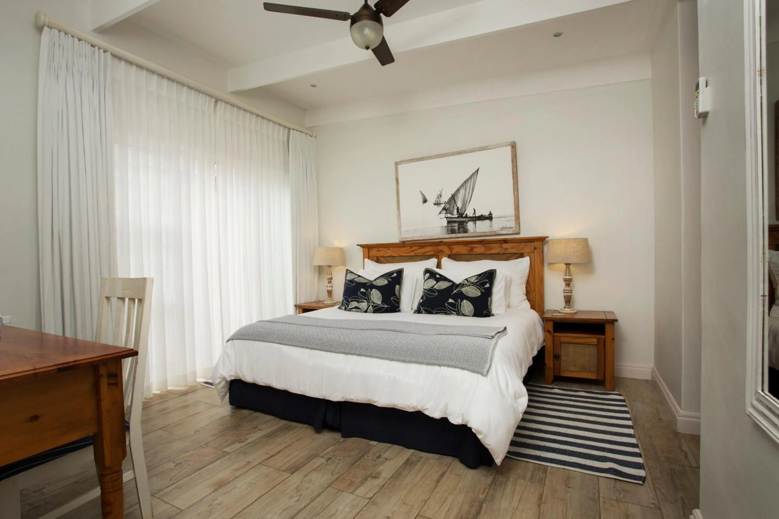 Bed in Ocean Hideaway Bed and Breakfast