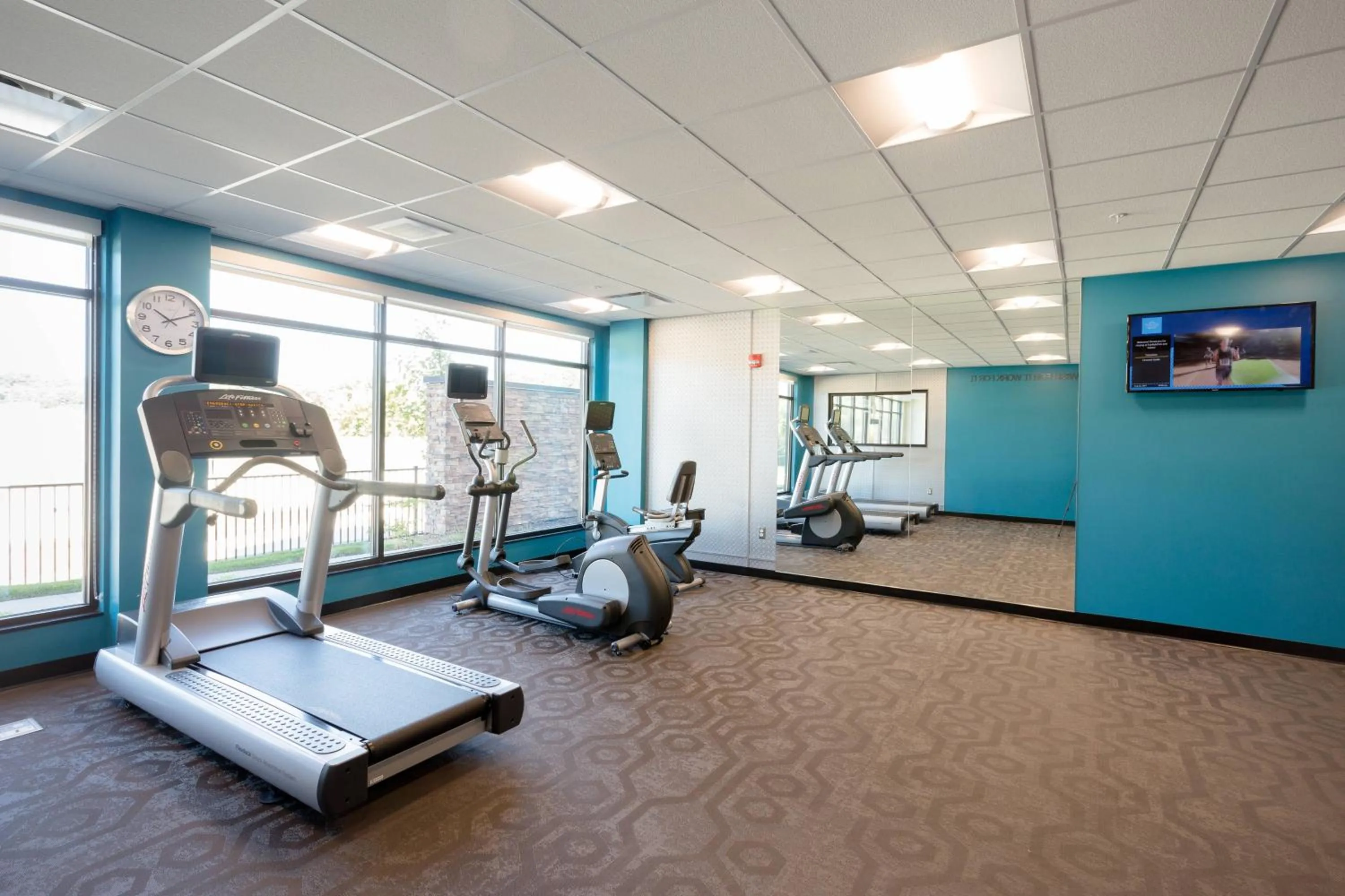 Fitness centre/facilities in Fairfield Inn & Suites by Marriott Decorah