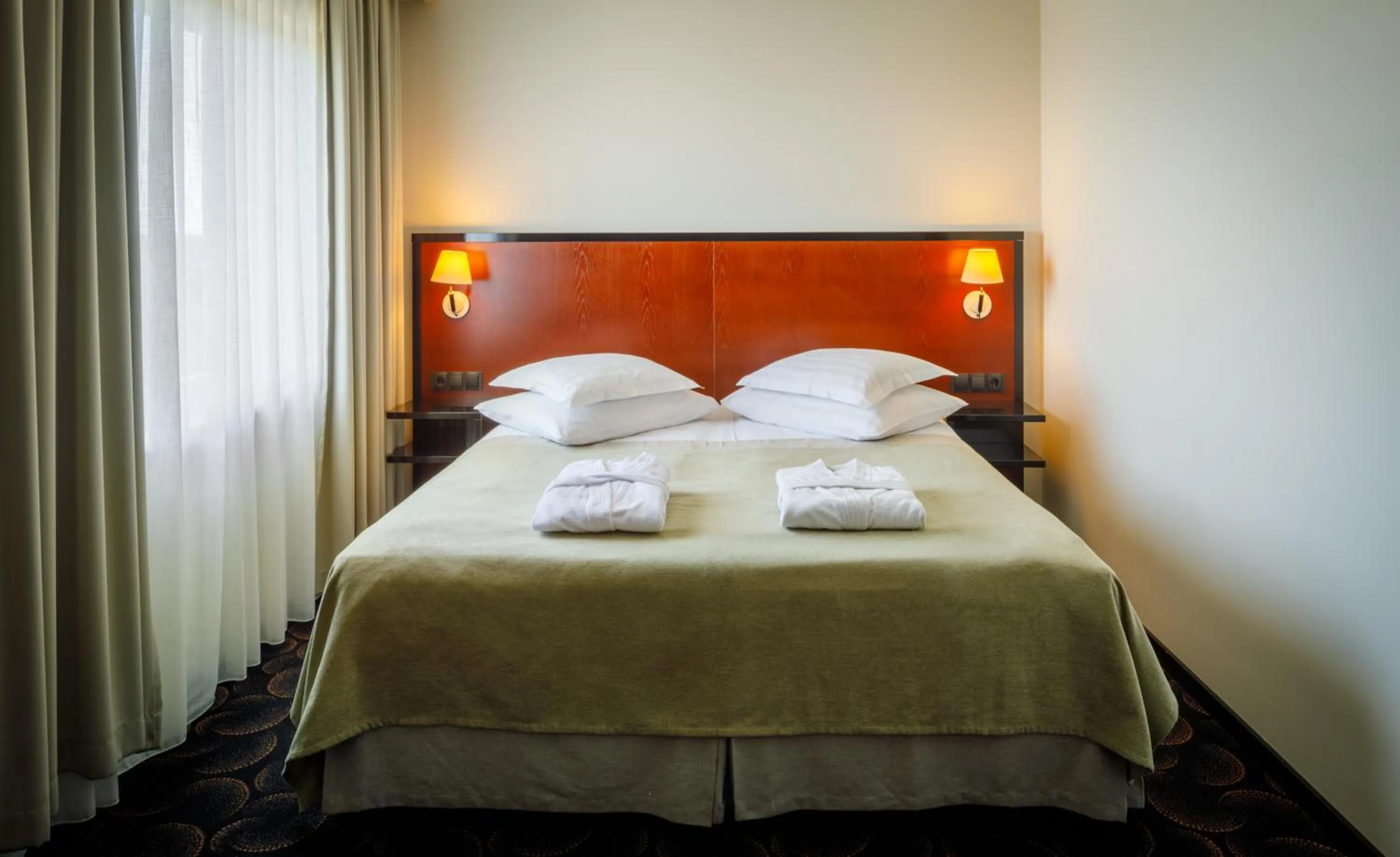 Bed in Meresuu Spa & Hotel