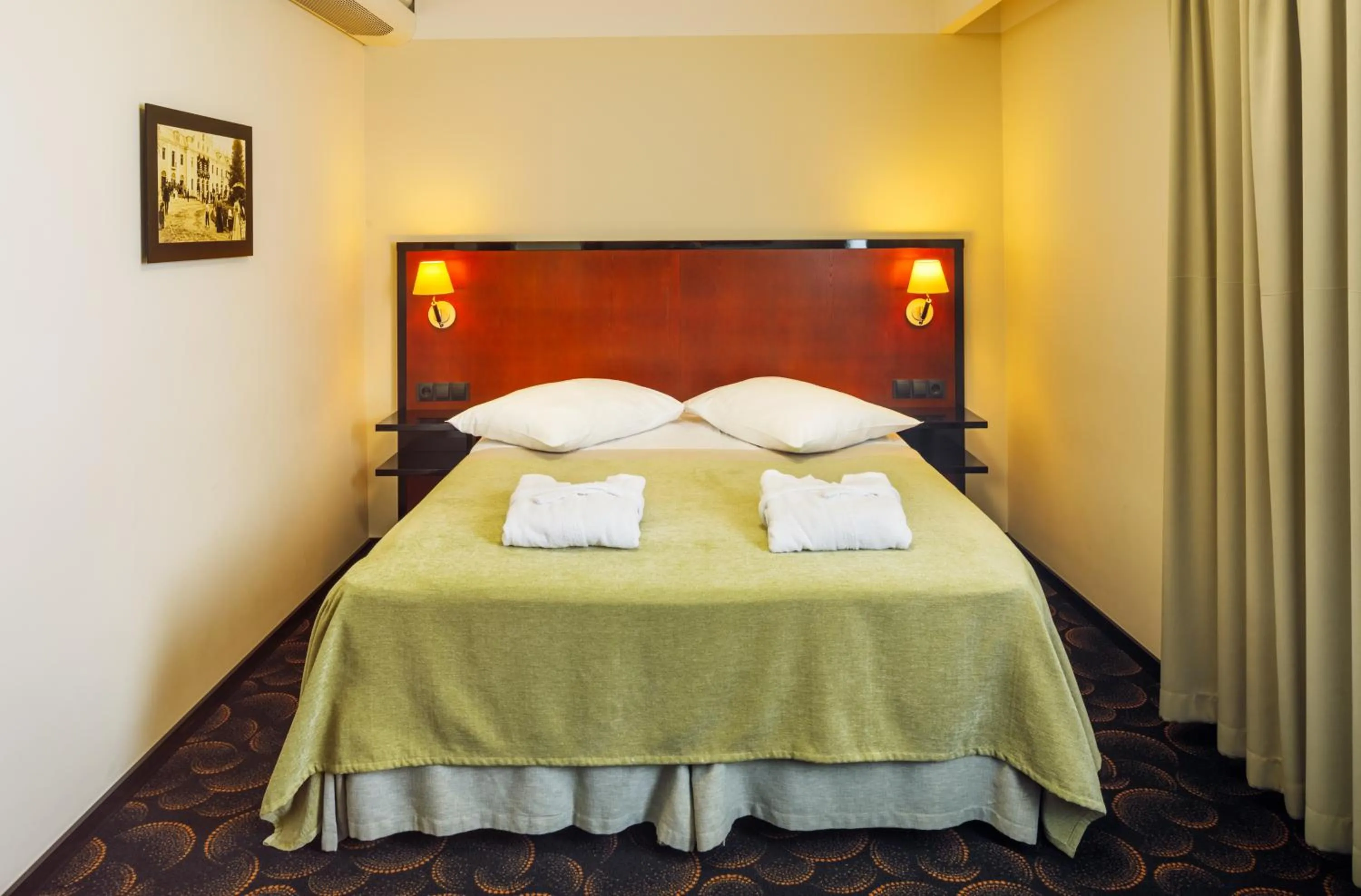 Bed in Meresuu Spa & Hotel