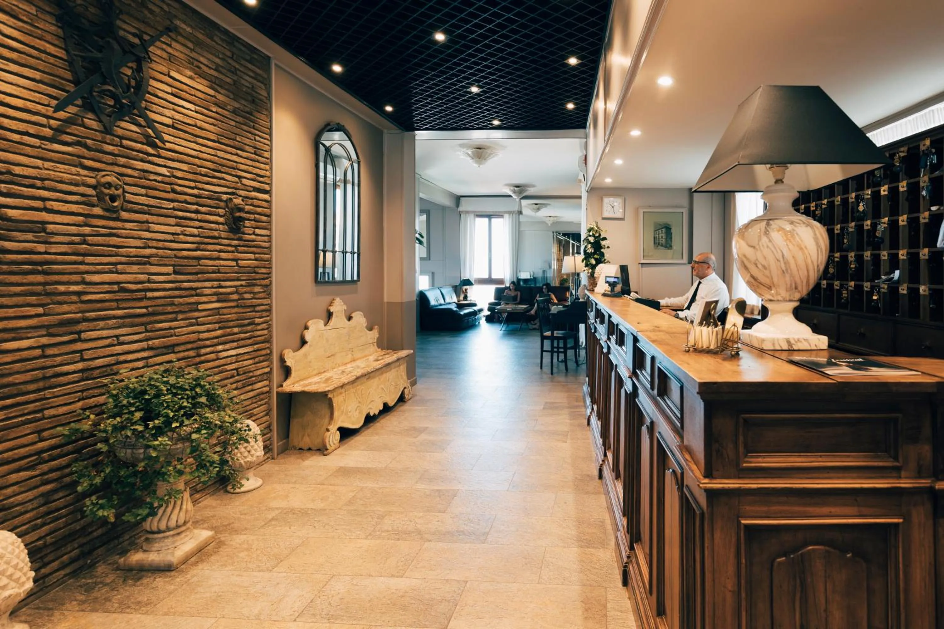 Lobby or reception in Hotel San Luca