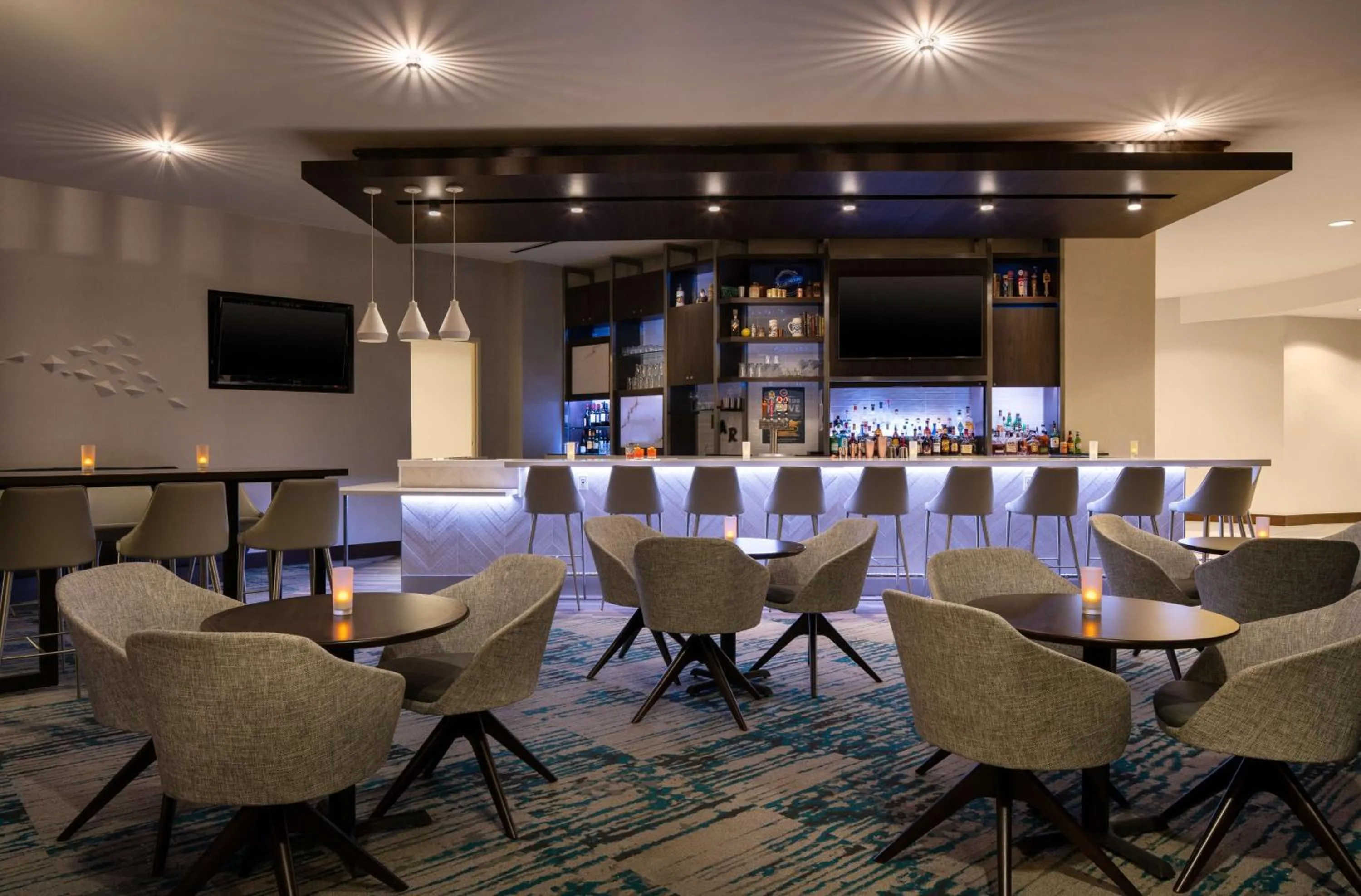 Lounge or bar in Hilton Garden Inn Denver/Cherry Creek