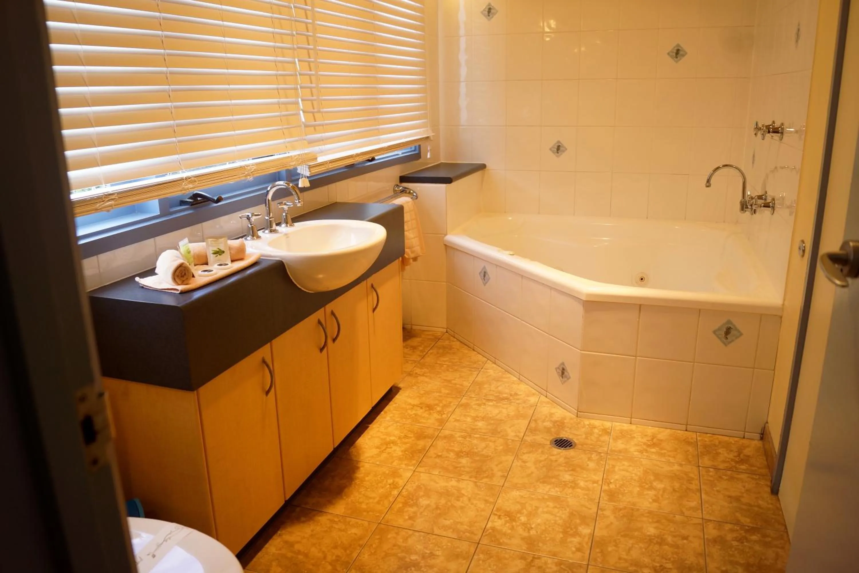 Bathroom in Rayville Boat Houses