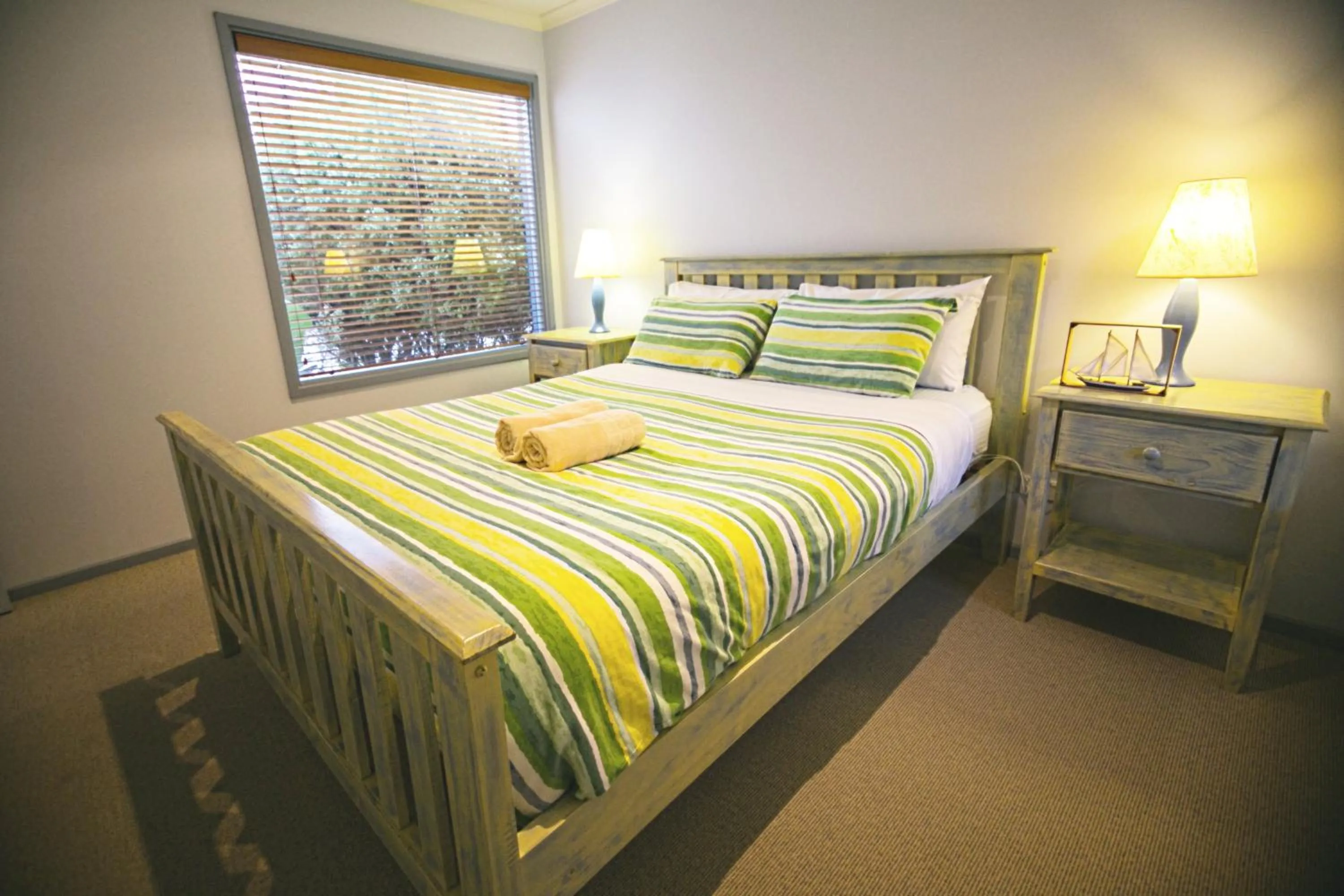 Bedroom, Bed in Rayville Boat Houses