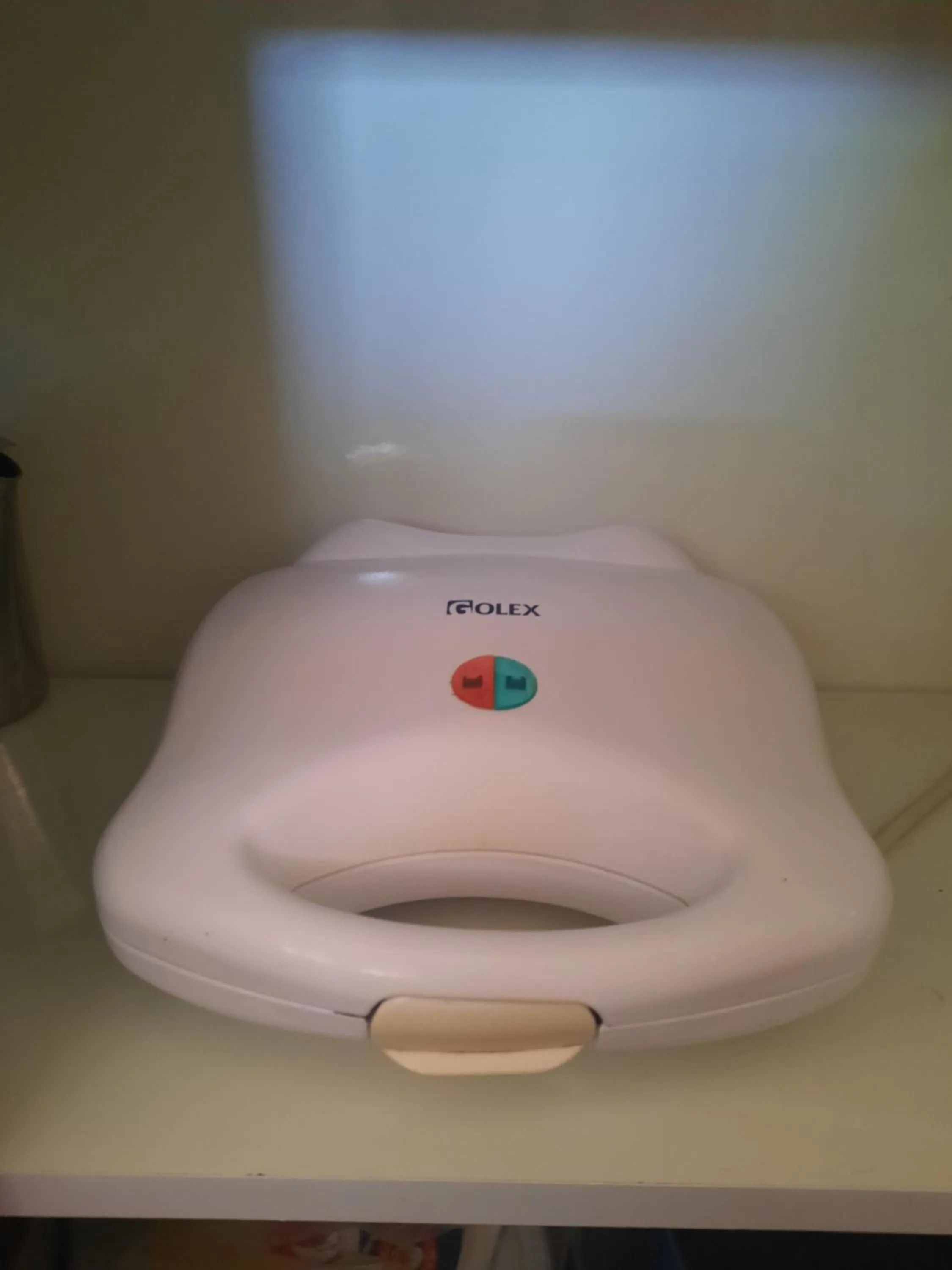 toaster in הבית הירוק - Green House