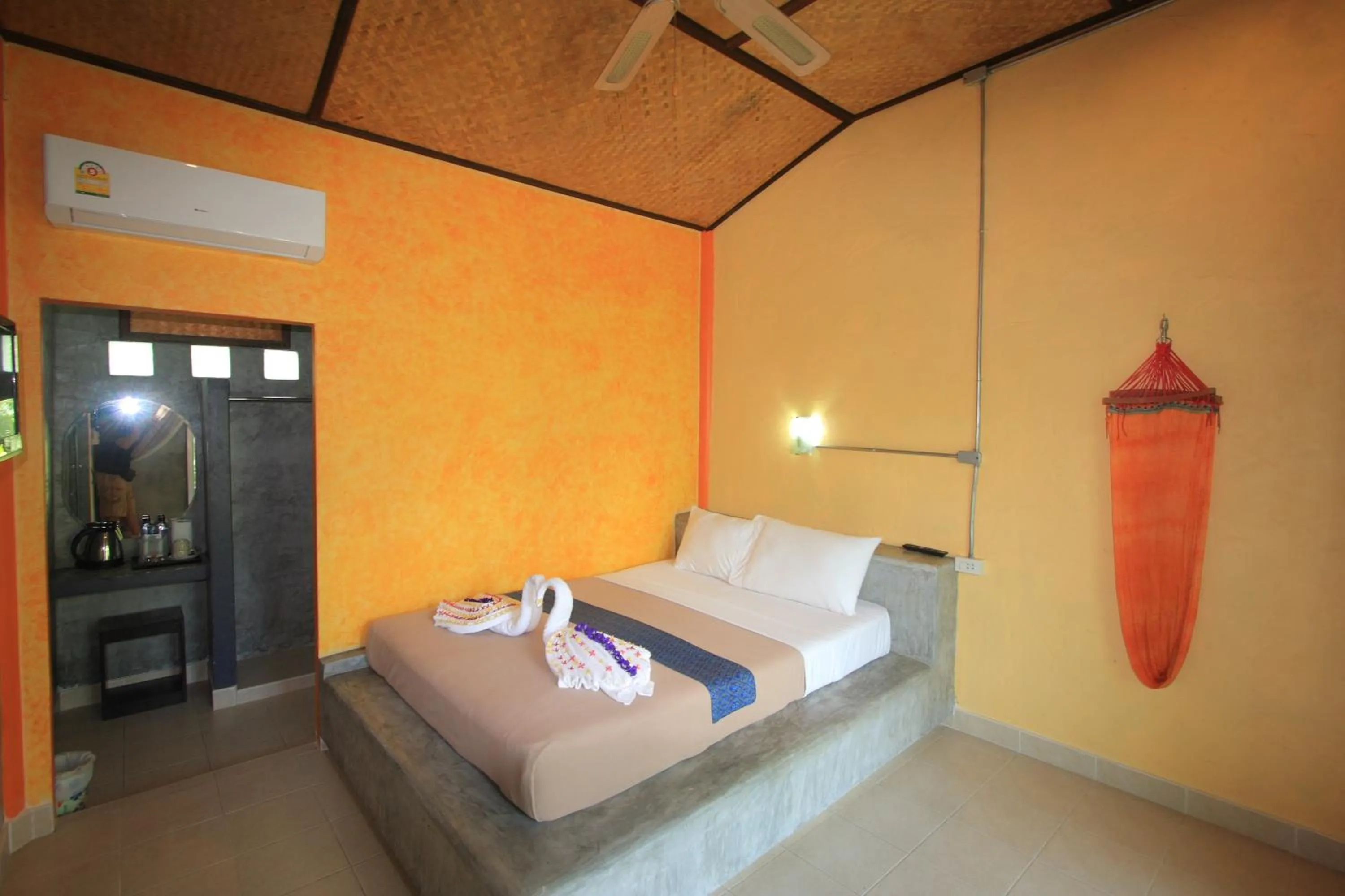 Photo of the whole room, Bed in Beck's Resort