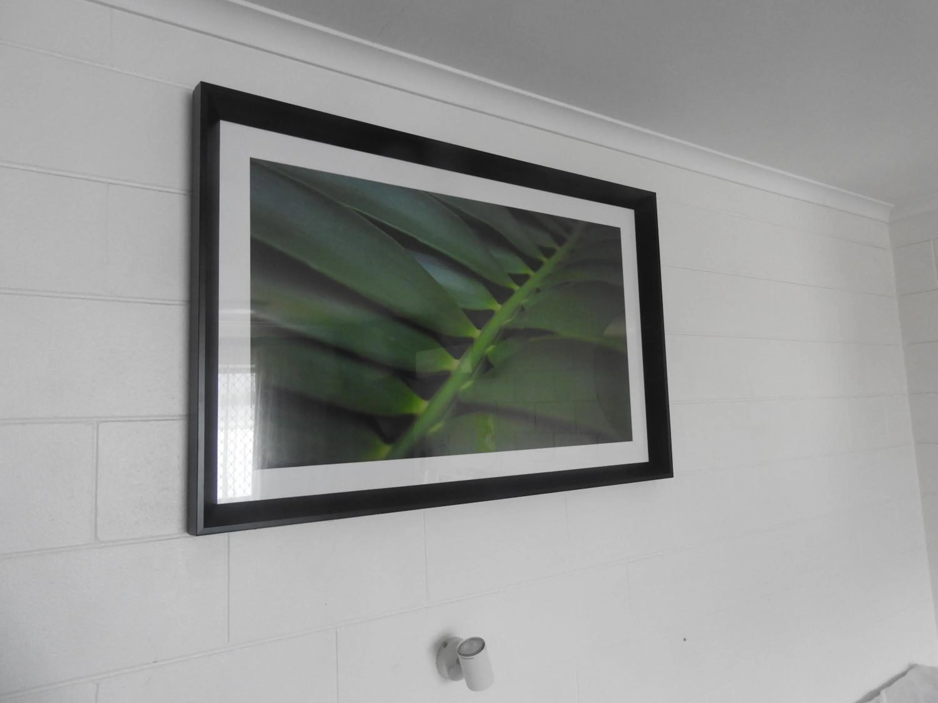 Decorative detail in Cedar Lodge Motel