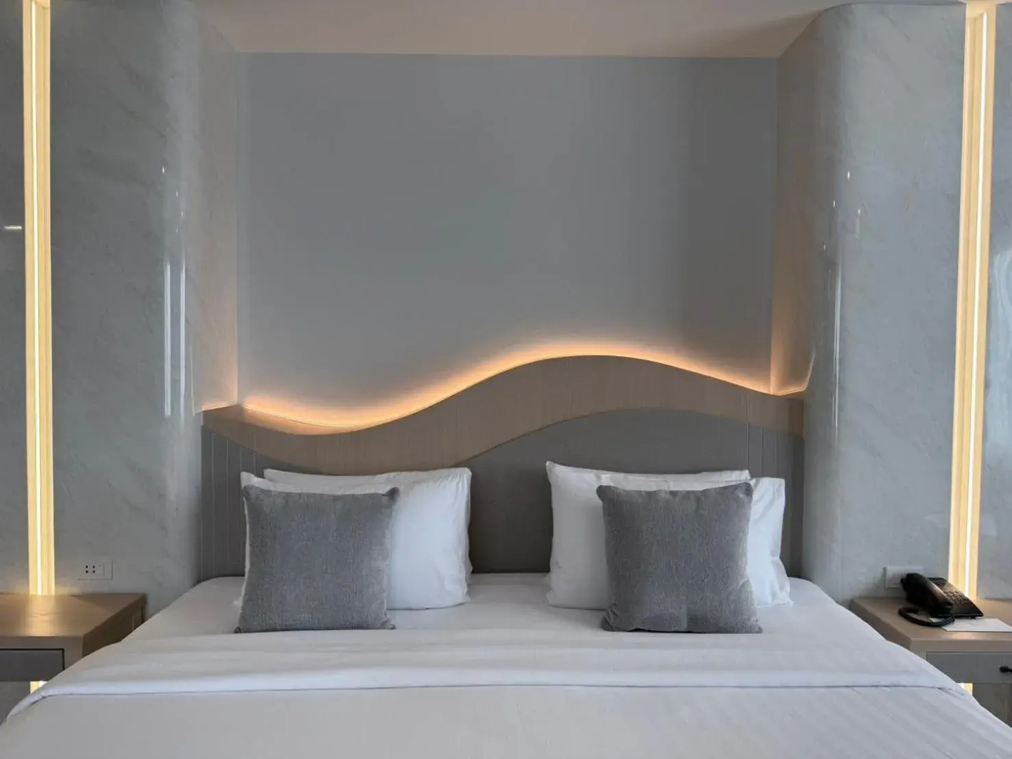 Grand Corner Double Room in Empress Pattaya Hotel Grand Corner Double Room in Empress Pattaya Hotel