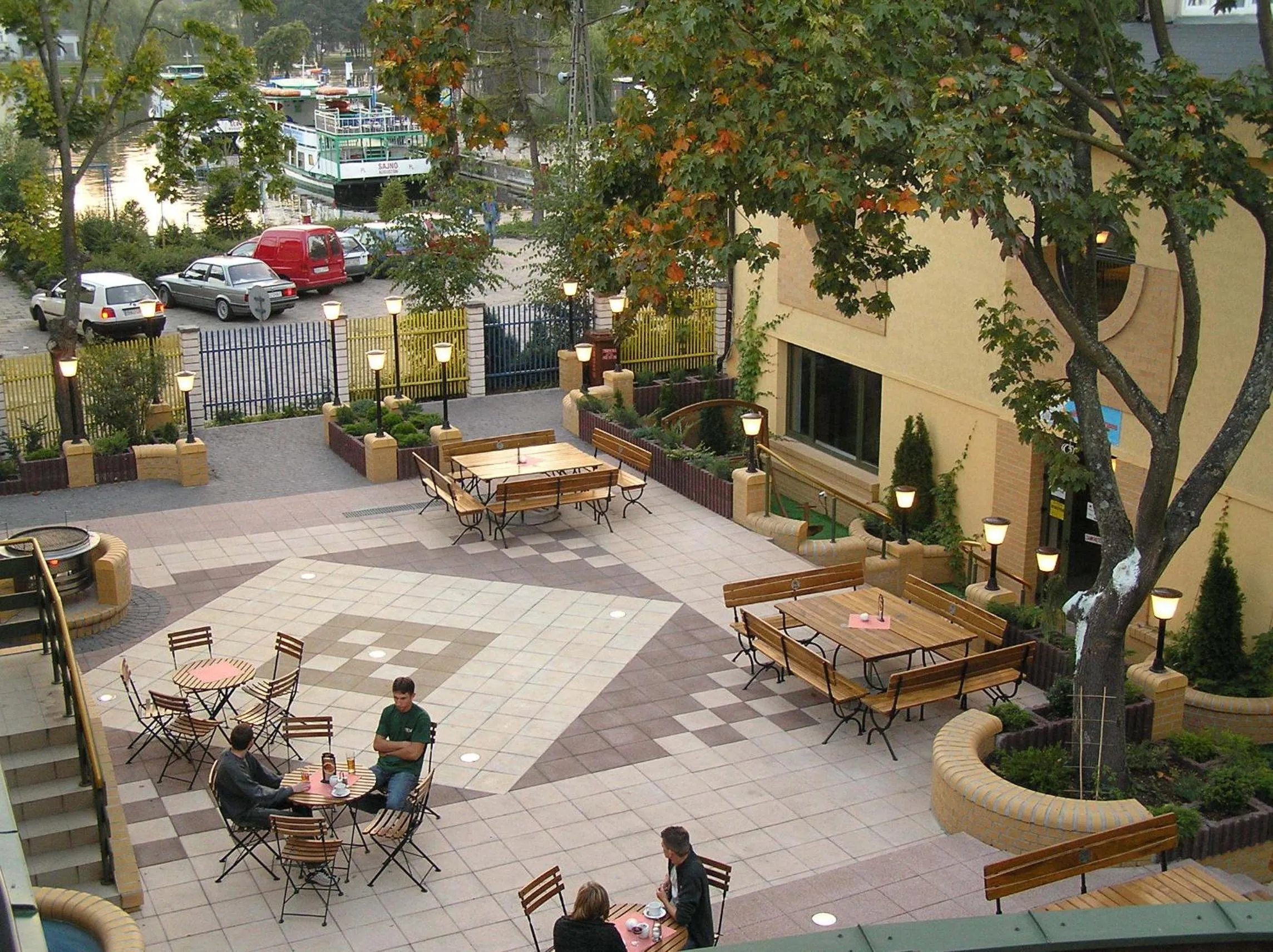 Patio in Kompleks Hotelowy Logos