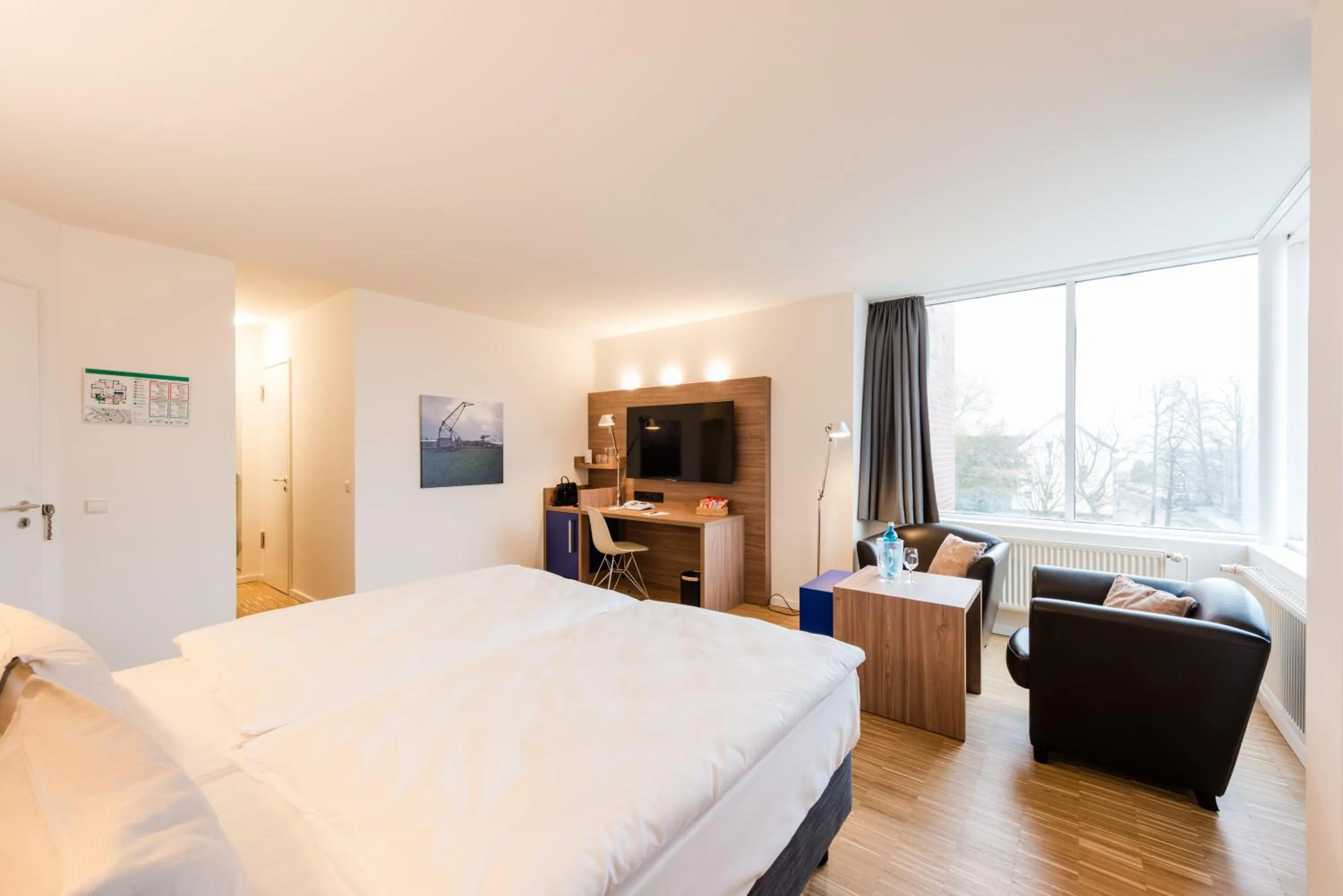 Photo of the whole room, Bed in Hotel Alte Werft