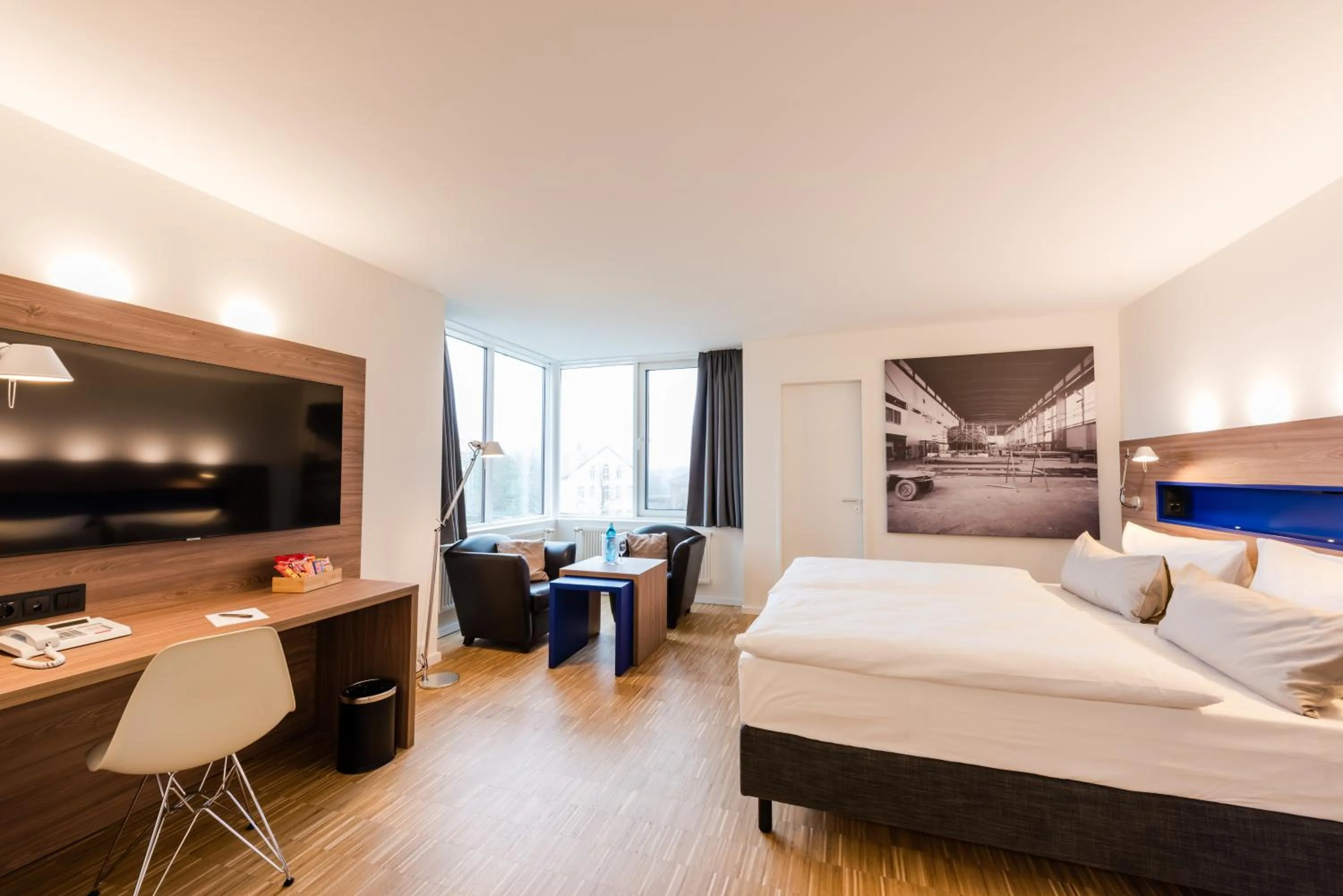 Photo of the whole room, Bed in Hotel Alte Werft