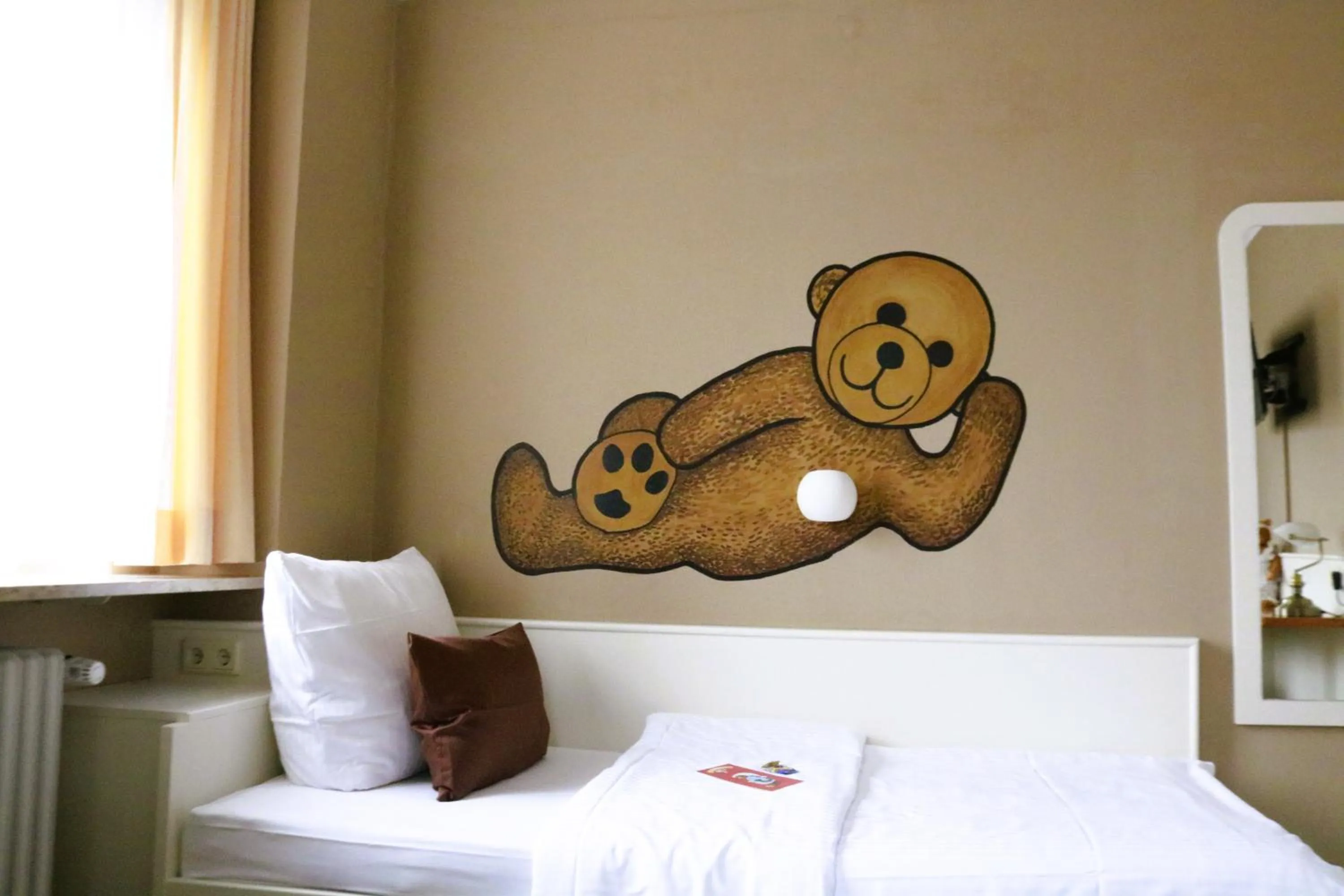 Photo of the whole room in Teddybärenhotel