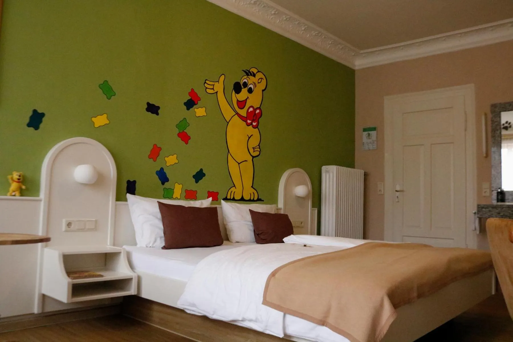 Photo of the whole room in Teddybärenhotel