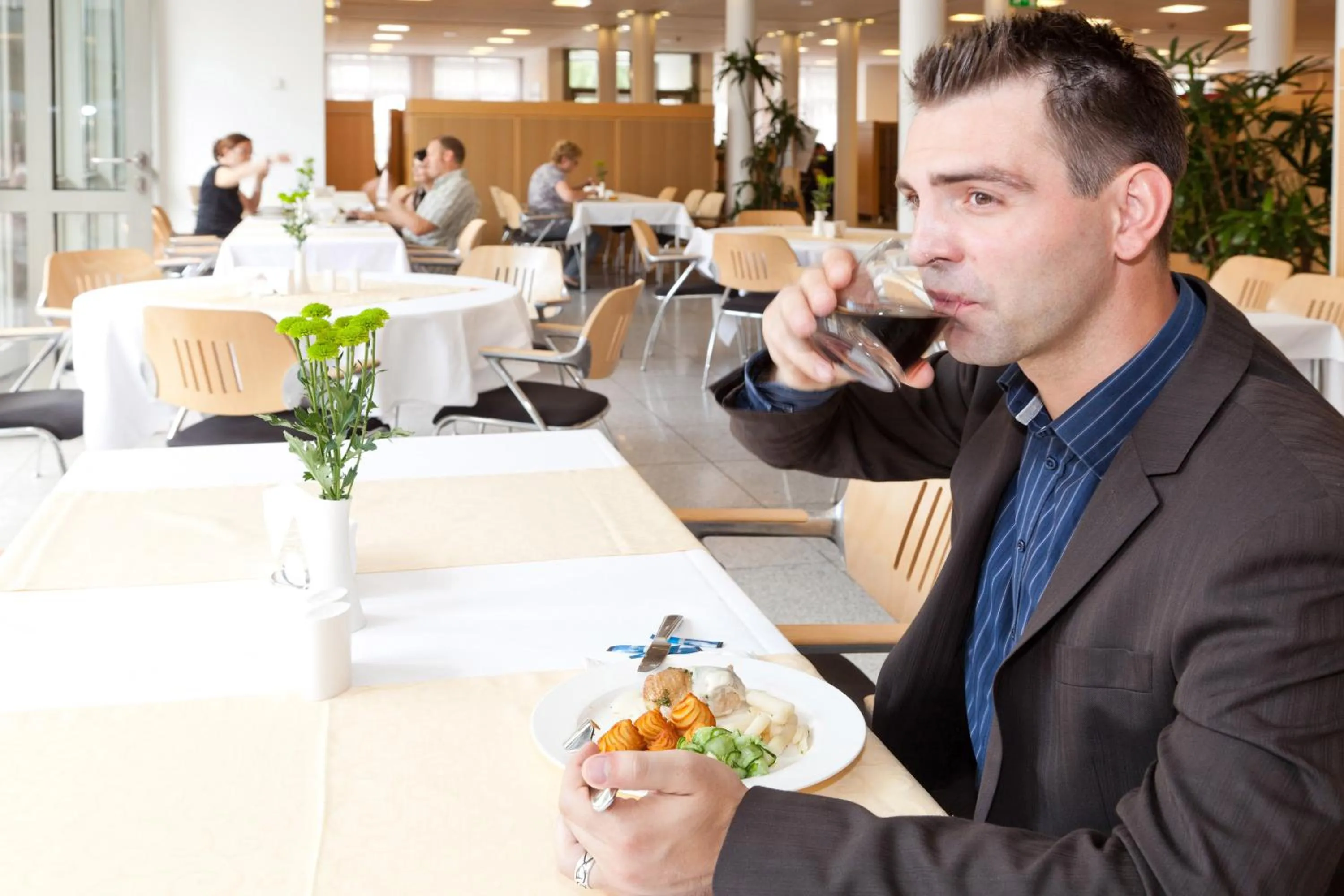 Restaurant/places to eat in Akademiehotel Dresden