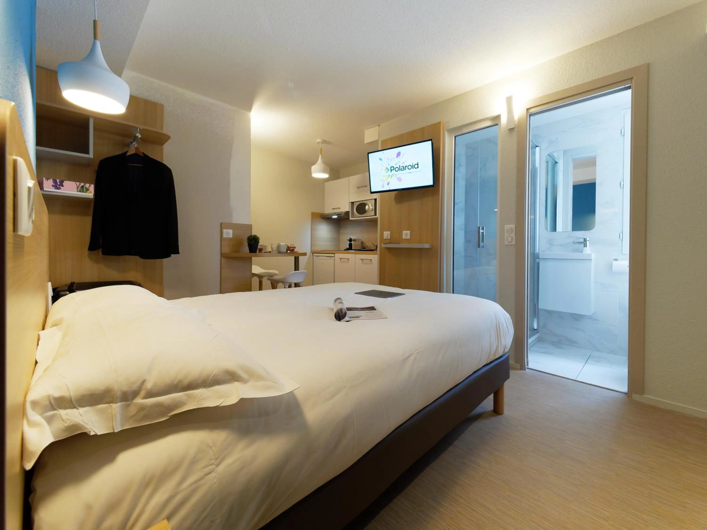 Bed in Kyriad DIRECT Saint Brieuc - Parc des Expositions