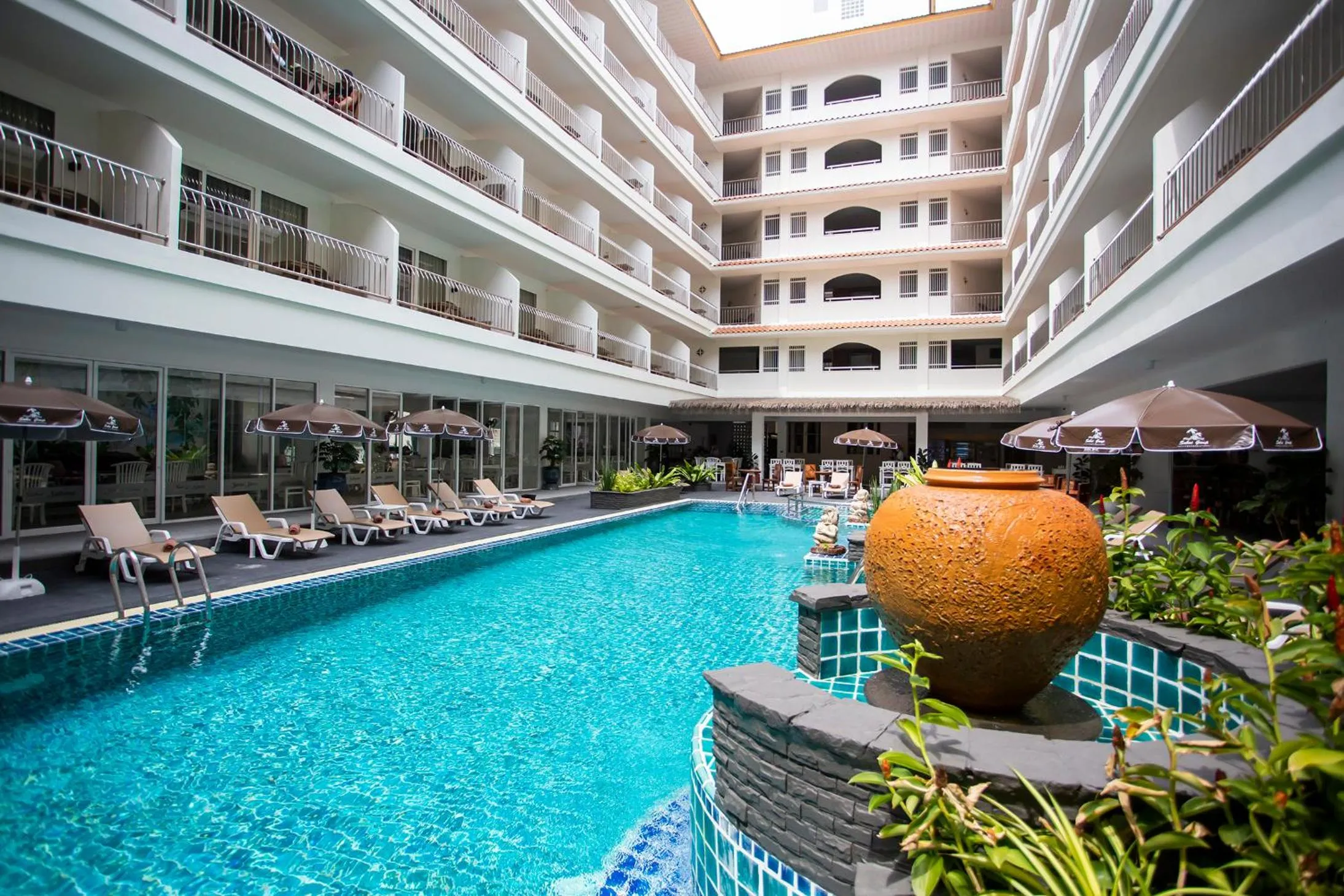 Swimming pool in Sabai Sabana