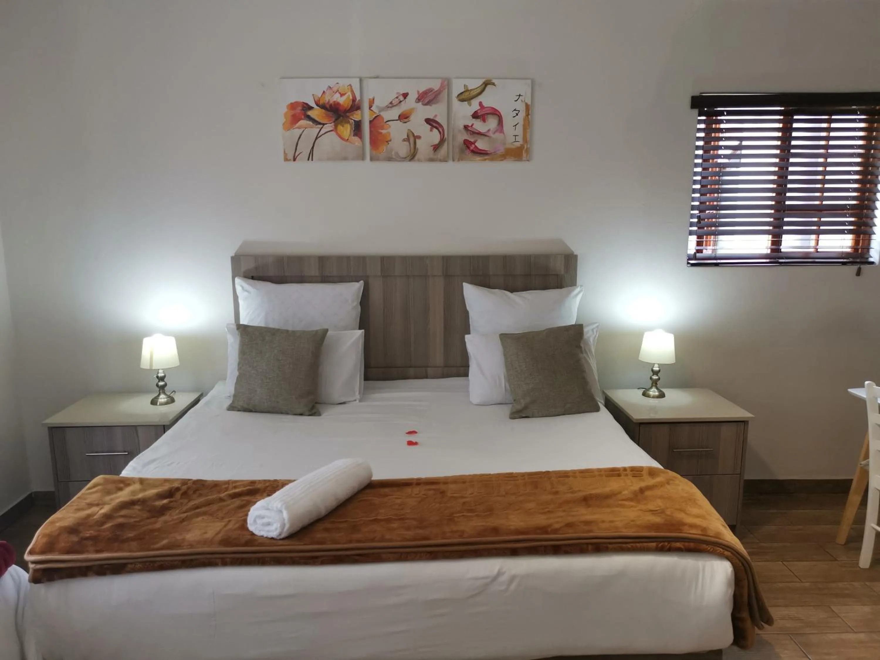 Bed in 50 Galena Affordable Luxury