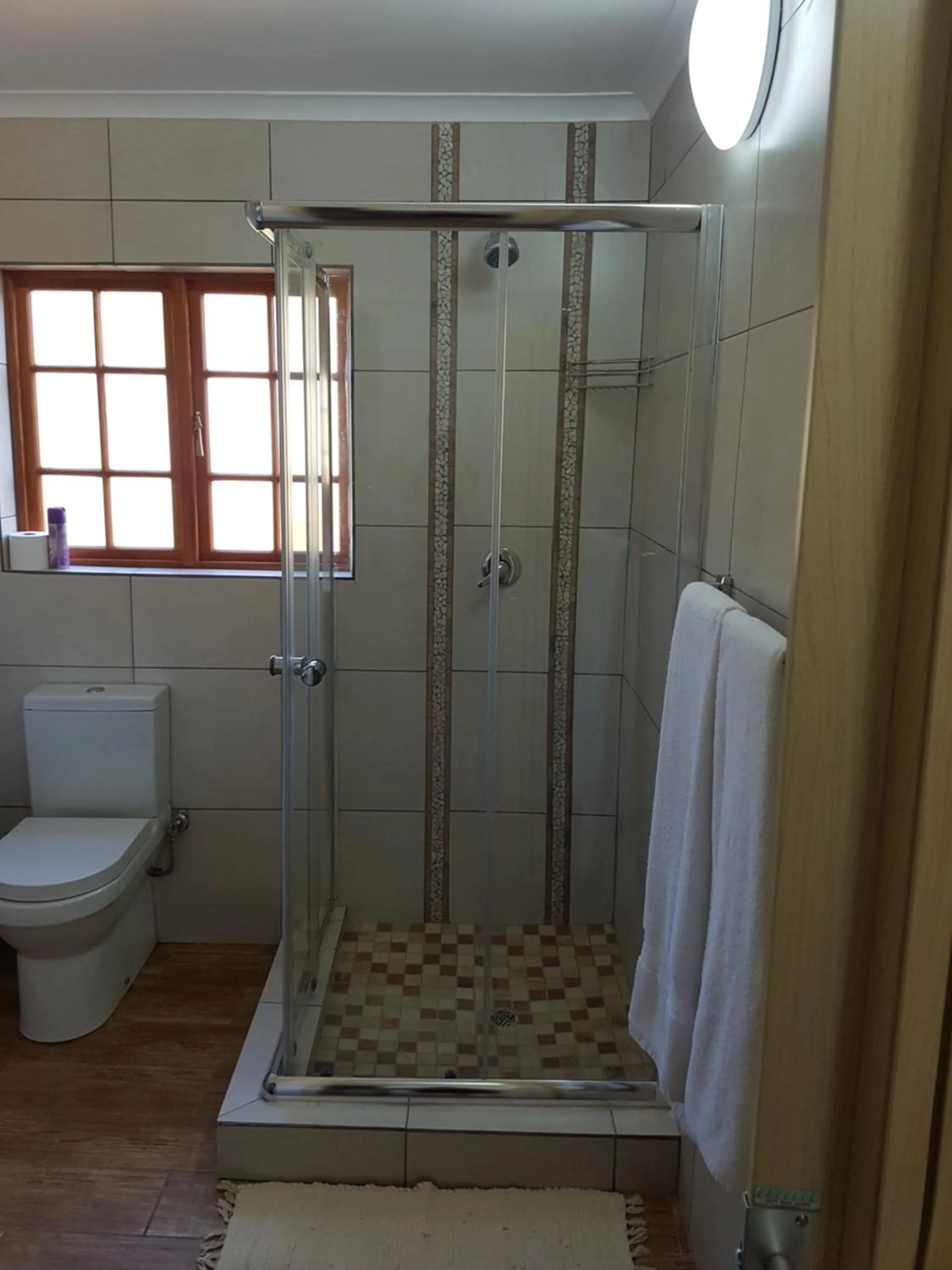 Shower in 50 Galena Affordable Luxury