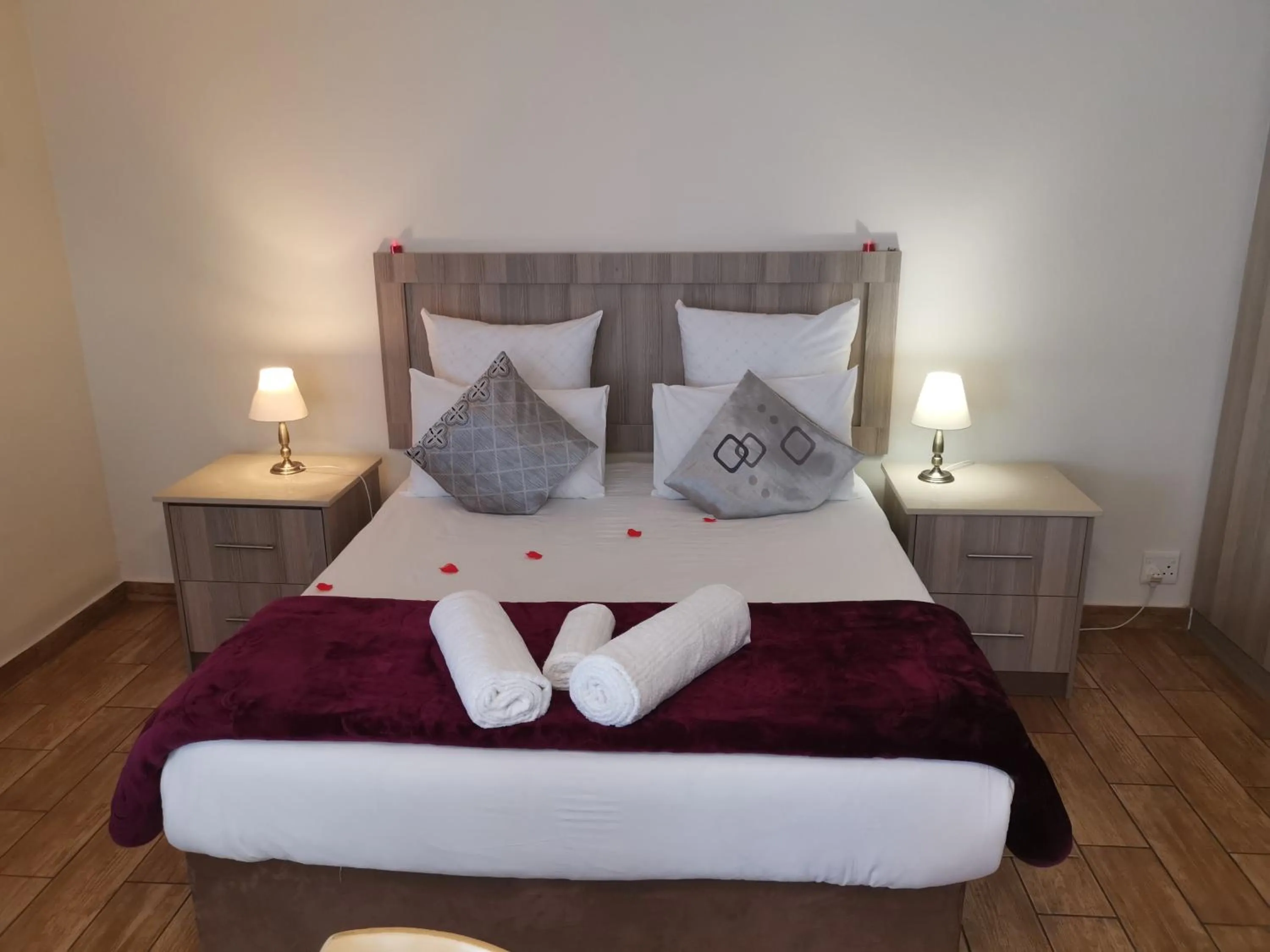 Bed in 50 Galena Affordable Luxury