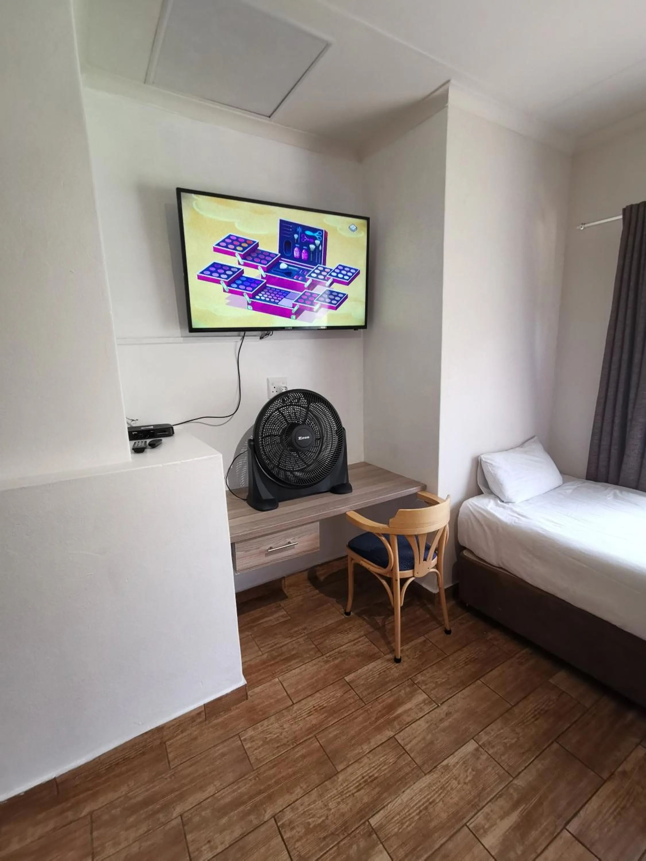 Bed in 50 Galena Affordable Luxury