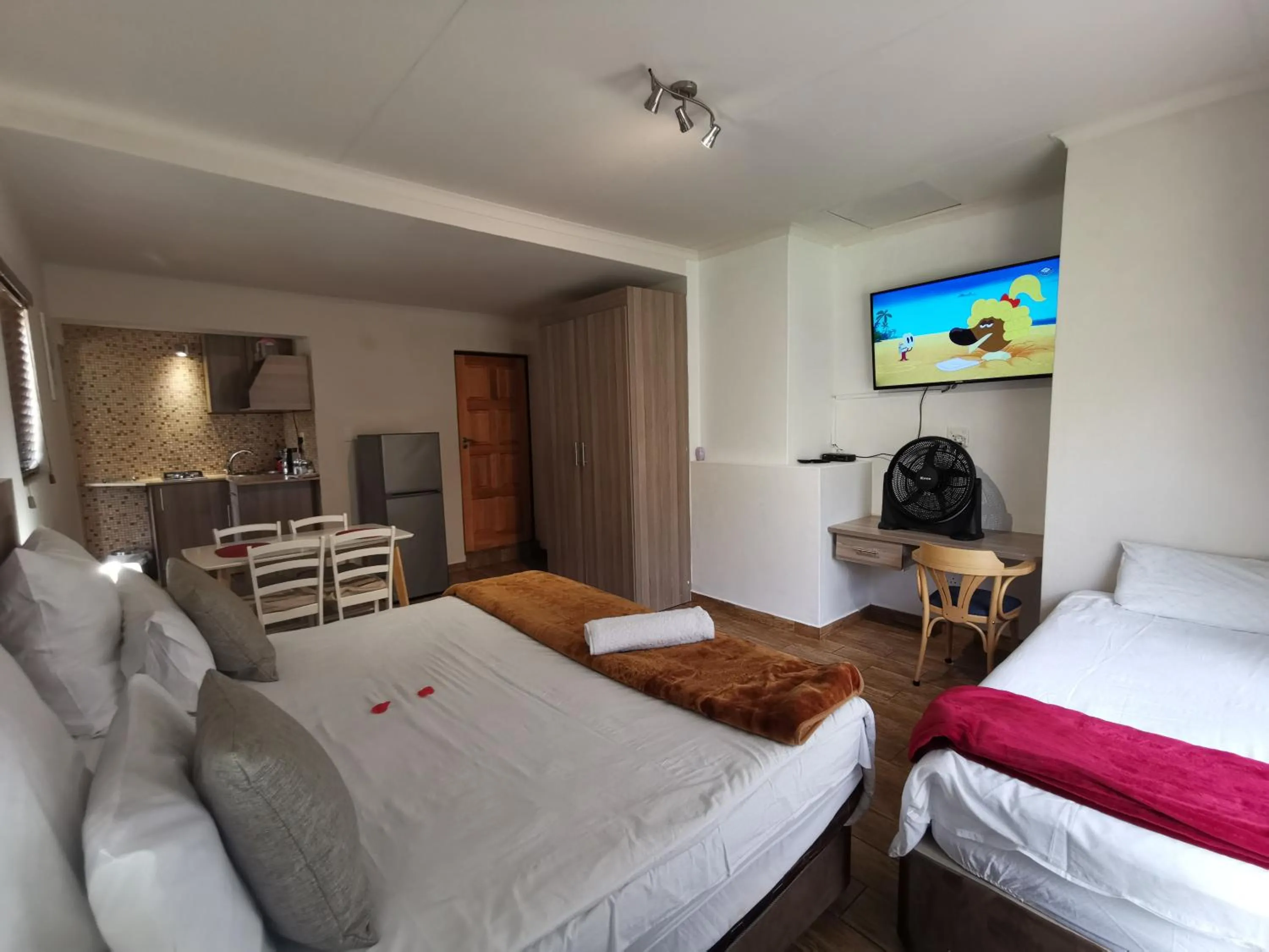 Bed in 50 Galena Affordable Luxury