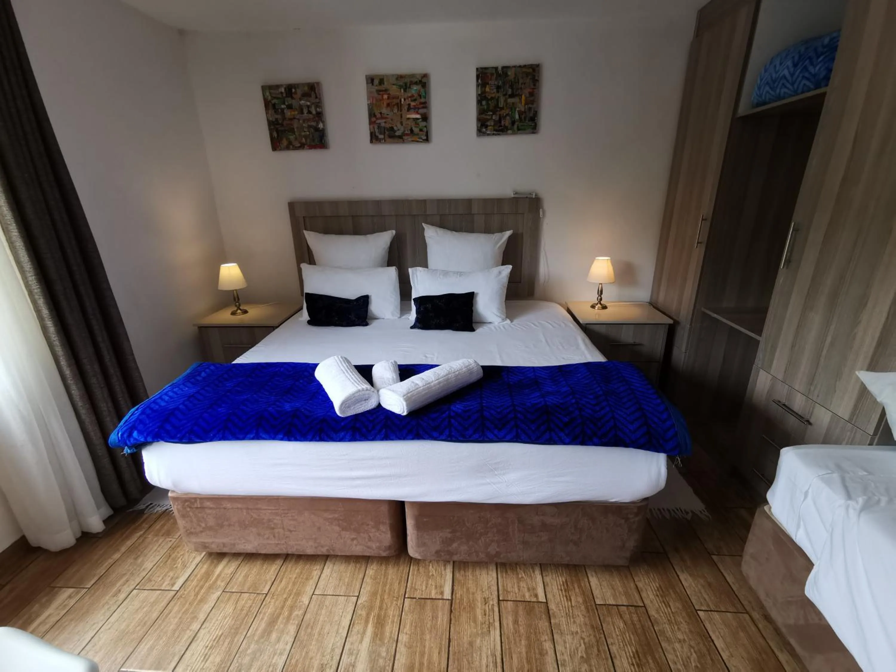 Bed in 50 Galena Affordable Luxury