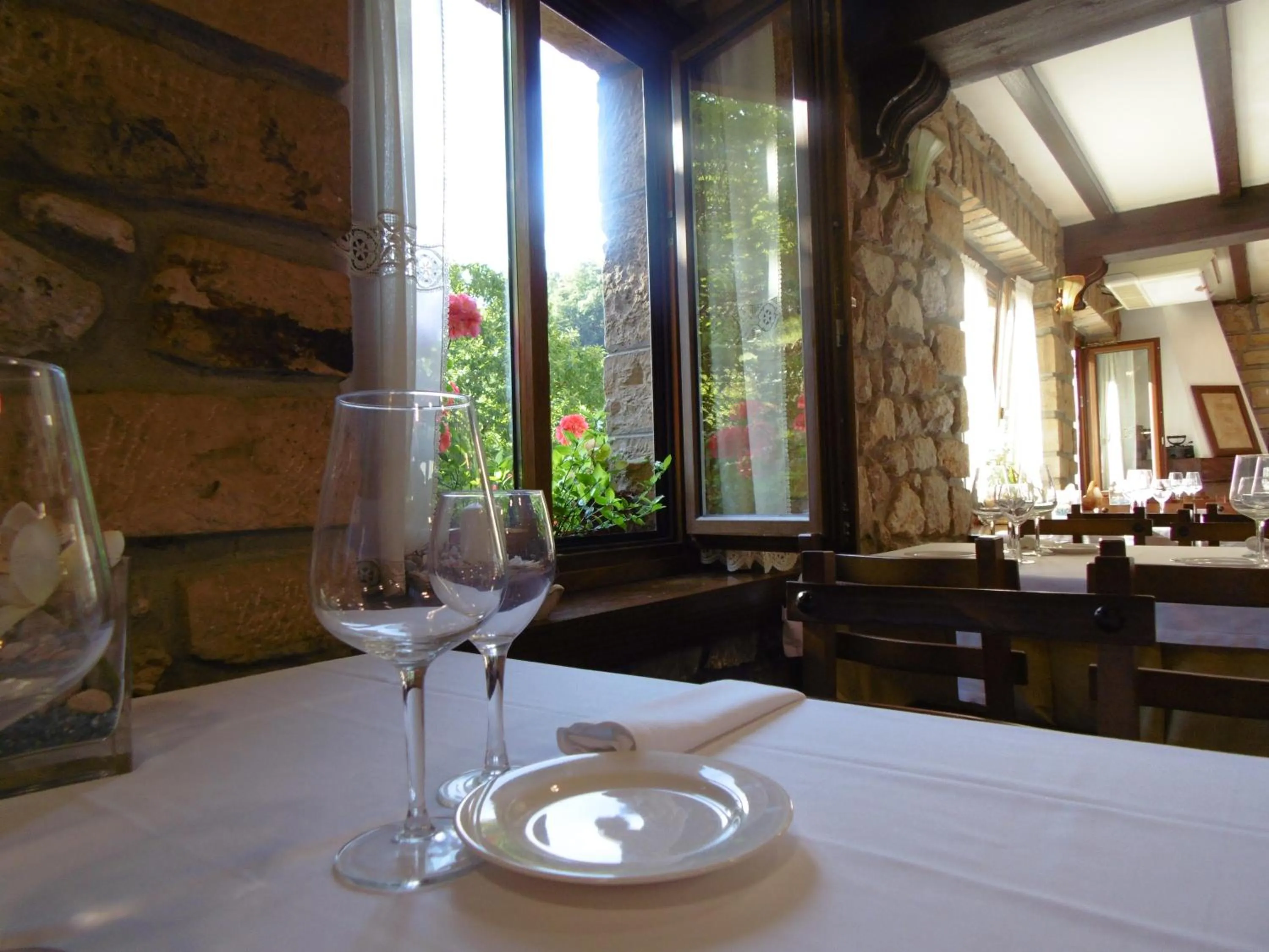 Logis Hotel Restaurante La Casa de Juansabeli
