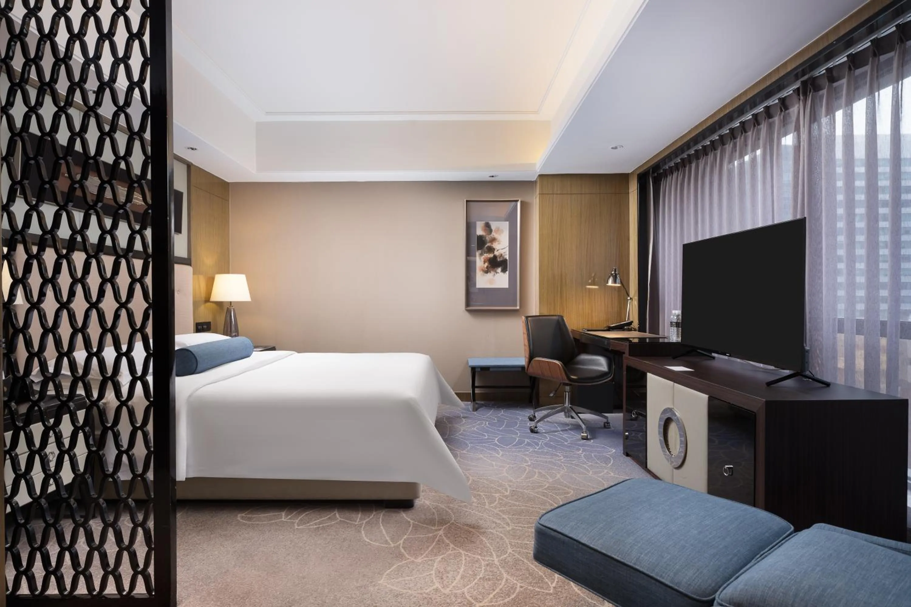 Shower, Bed in Pullman Shanghai Jing'an