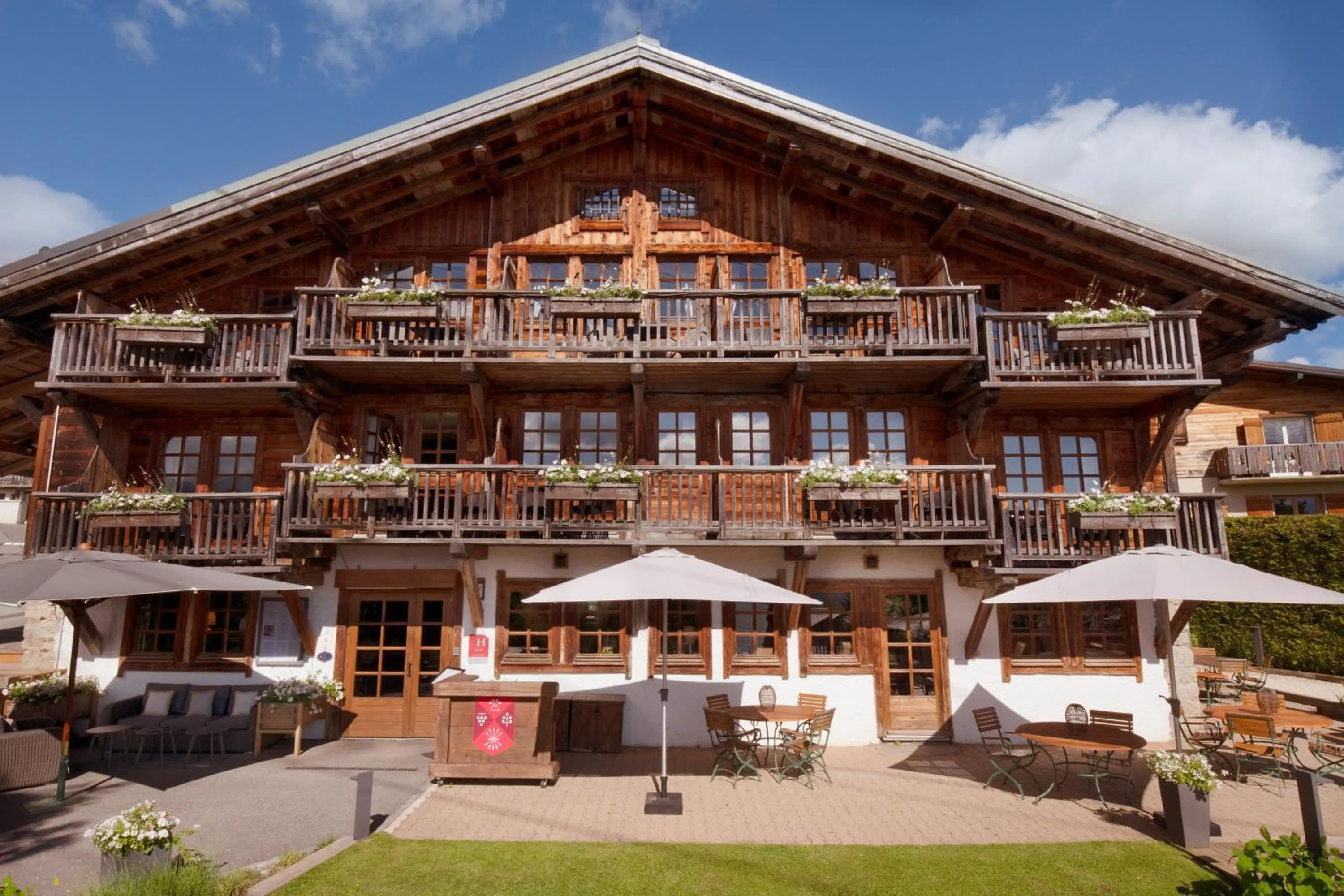Property building in La Ferme du Golf