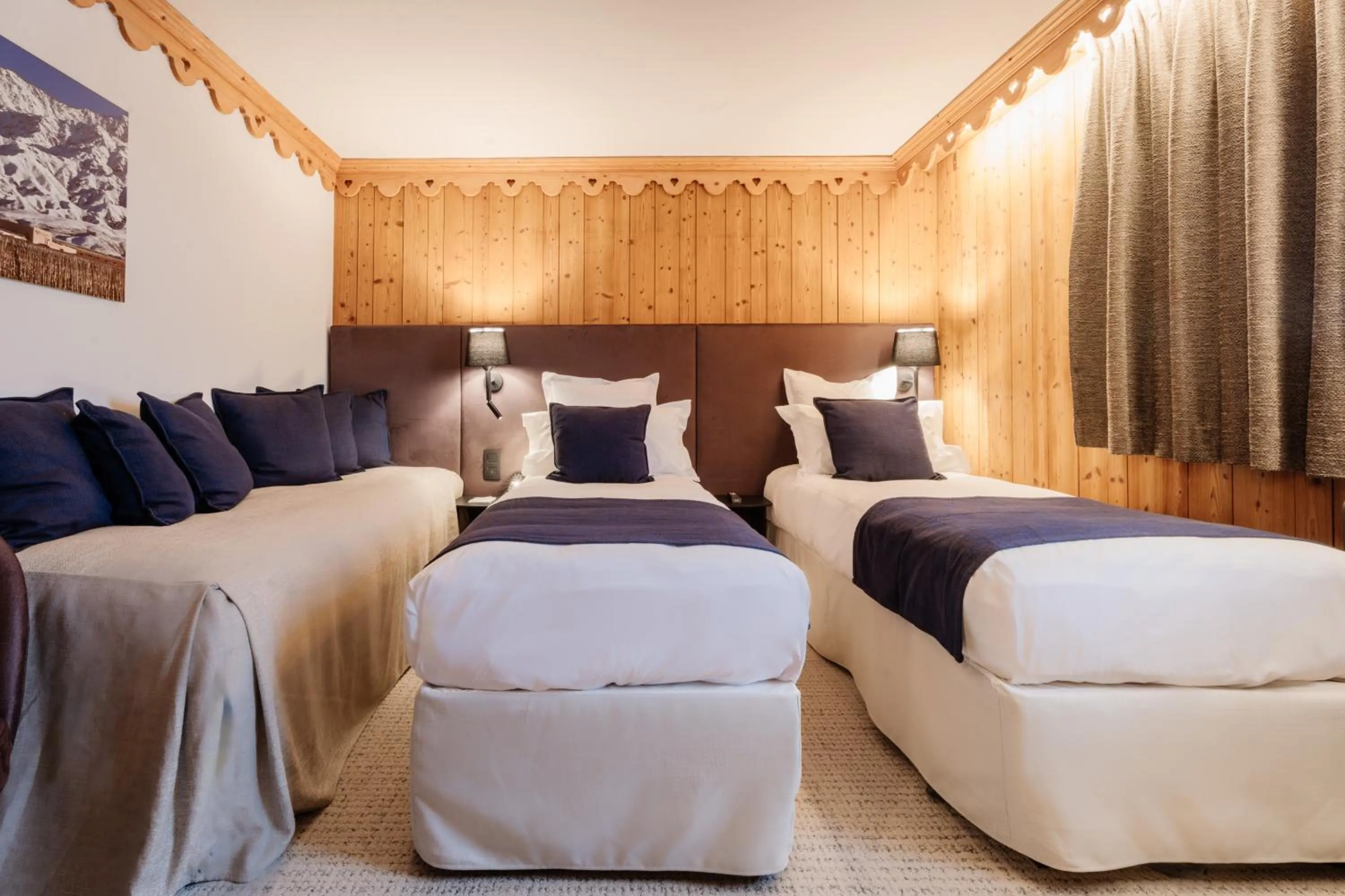 Photo of the whole room, Bed in La Ferme du Golf