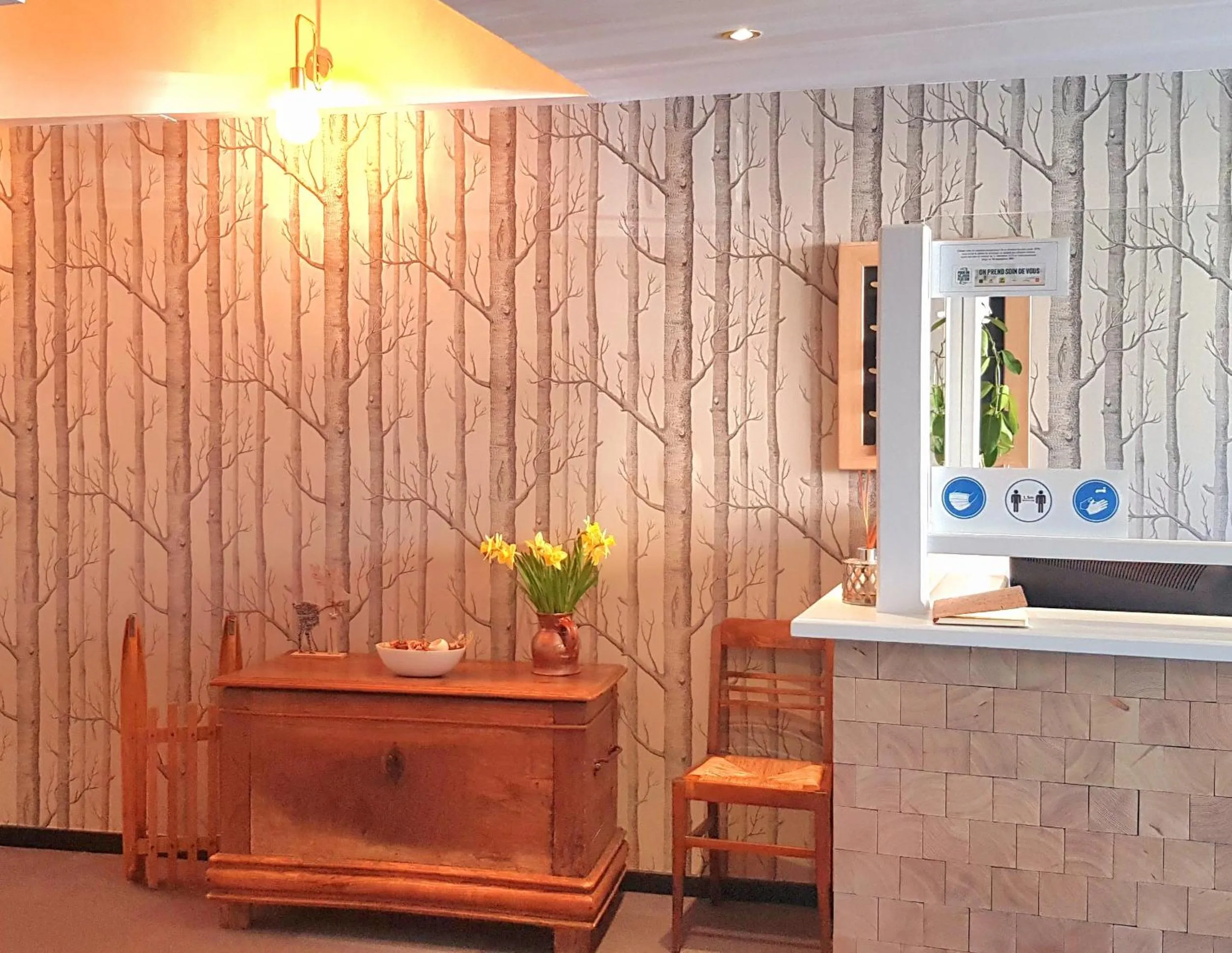 Restaurant/places to eat in Hôtel Terminus