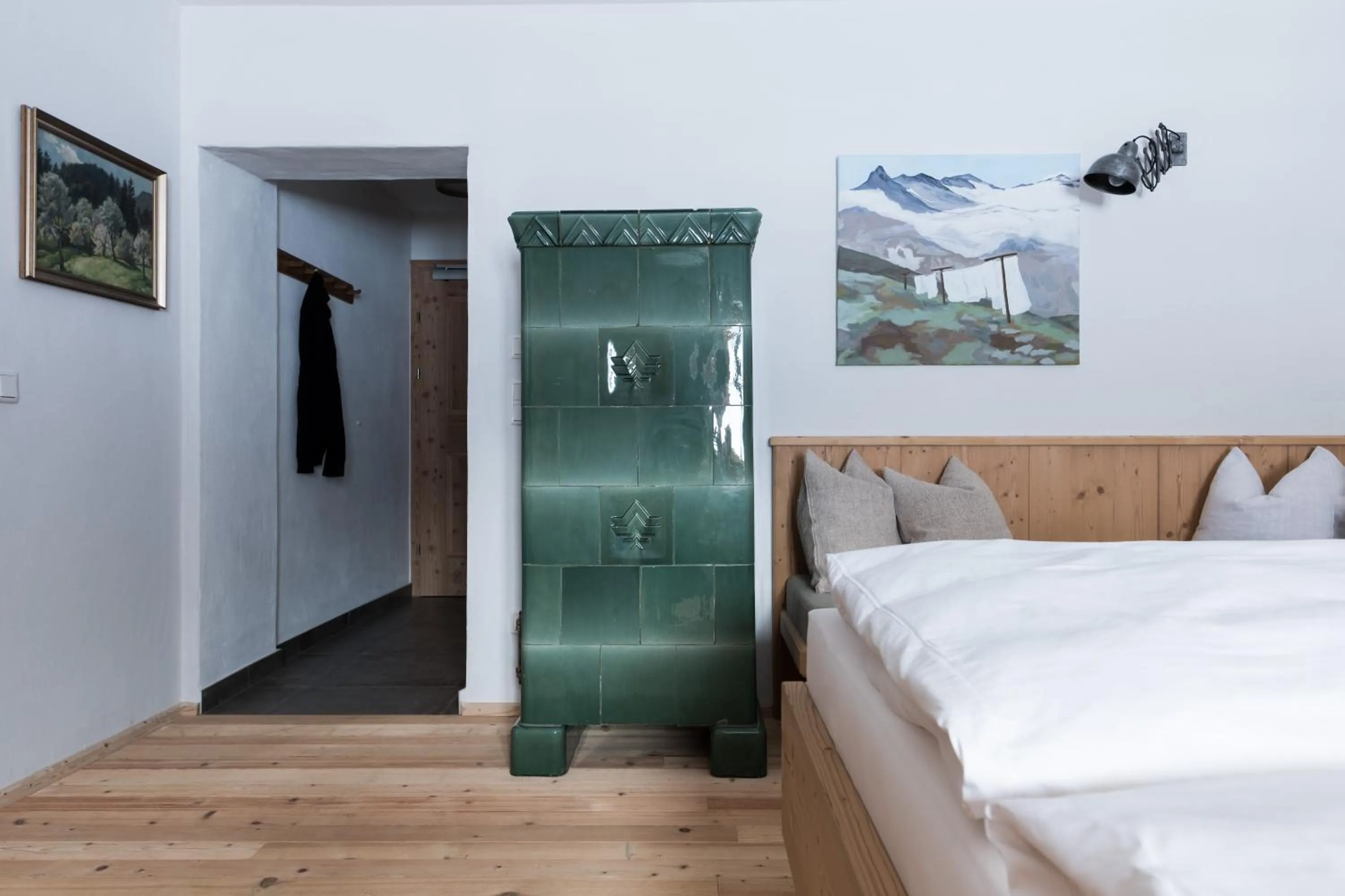 Photo of the whole room, Bed in Gasthof Weyerhof