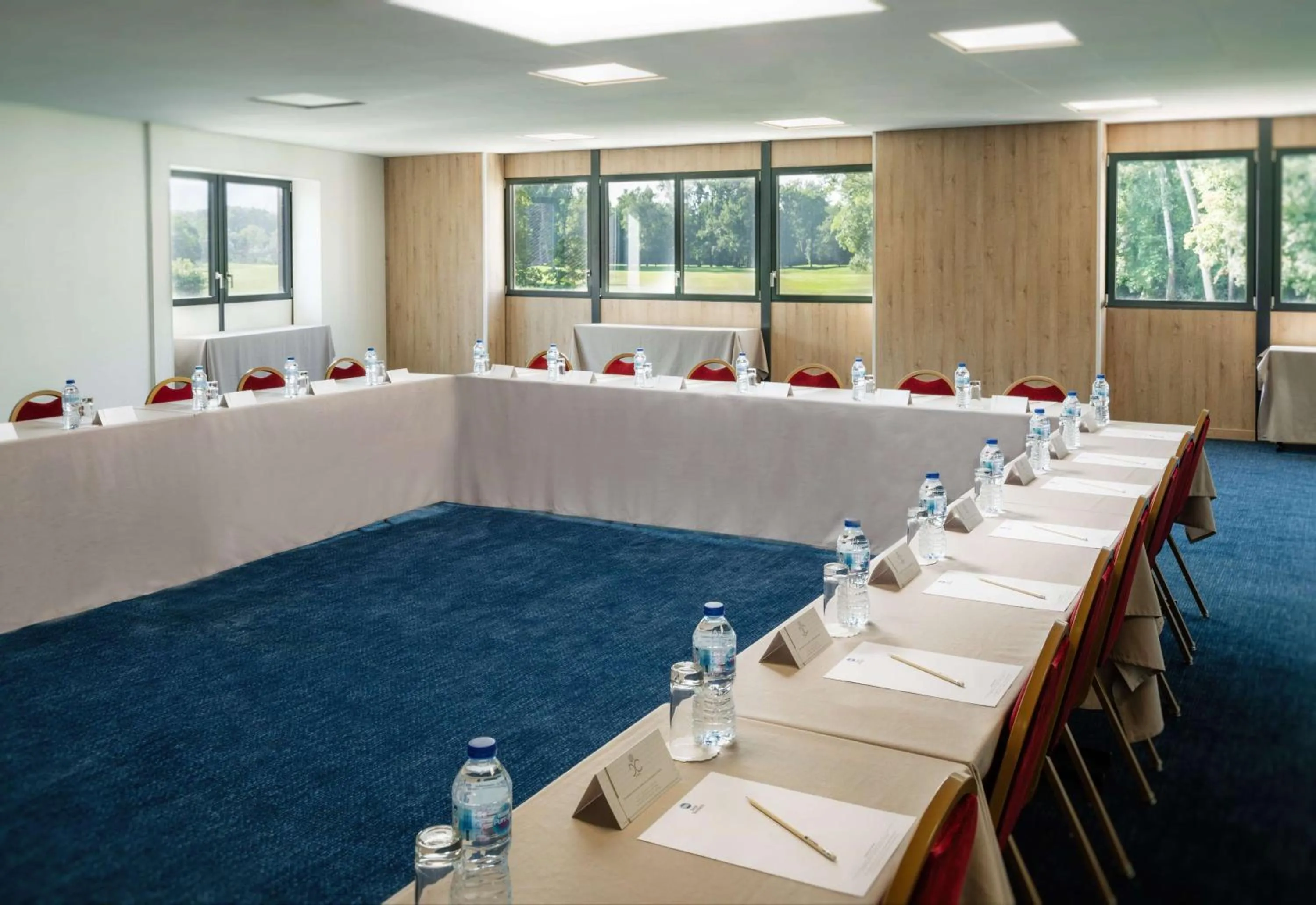 Meeting/conference room in Domaine de Charmeil