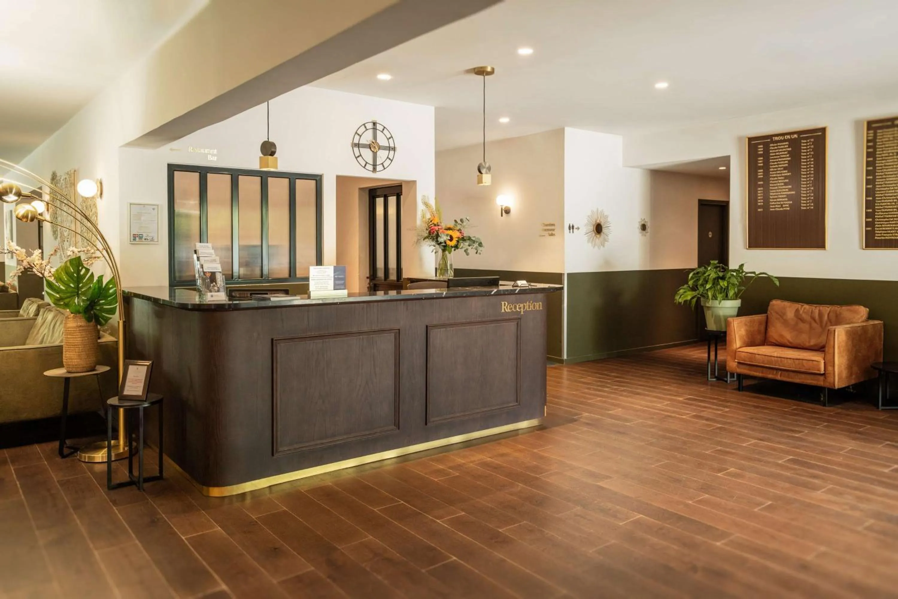 Lobby or reception in Domaine de Charmeil