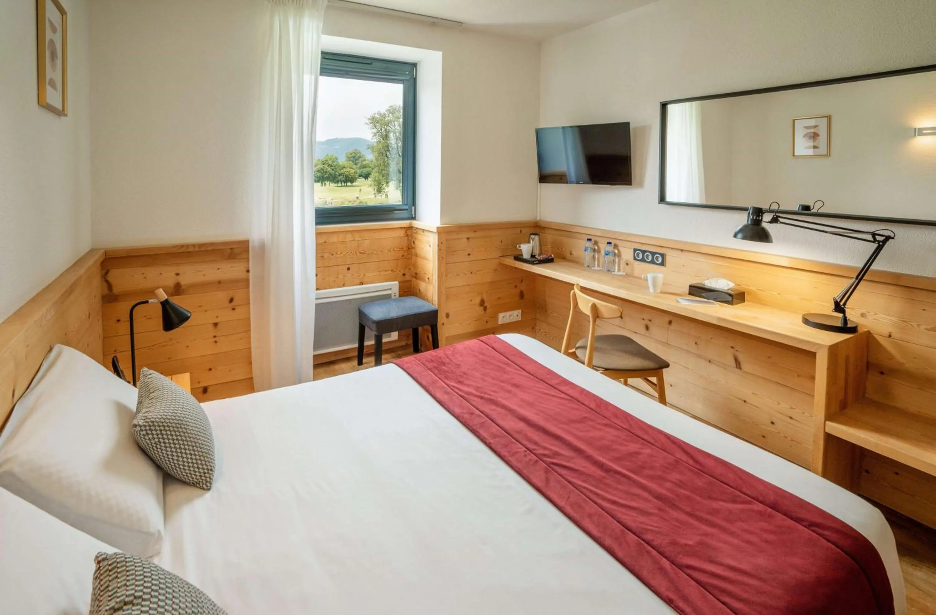 Bed in Domaine de Charmeil