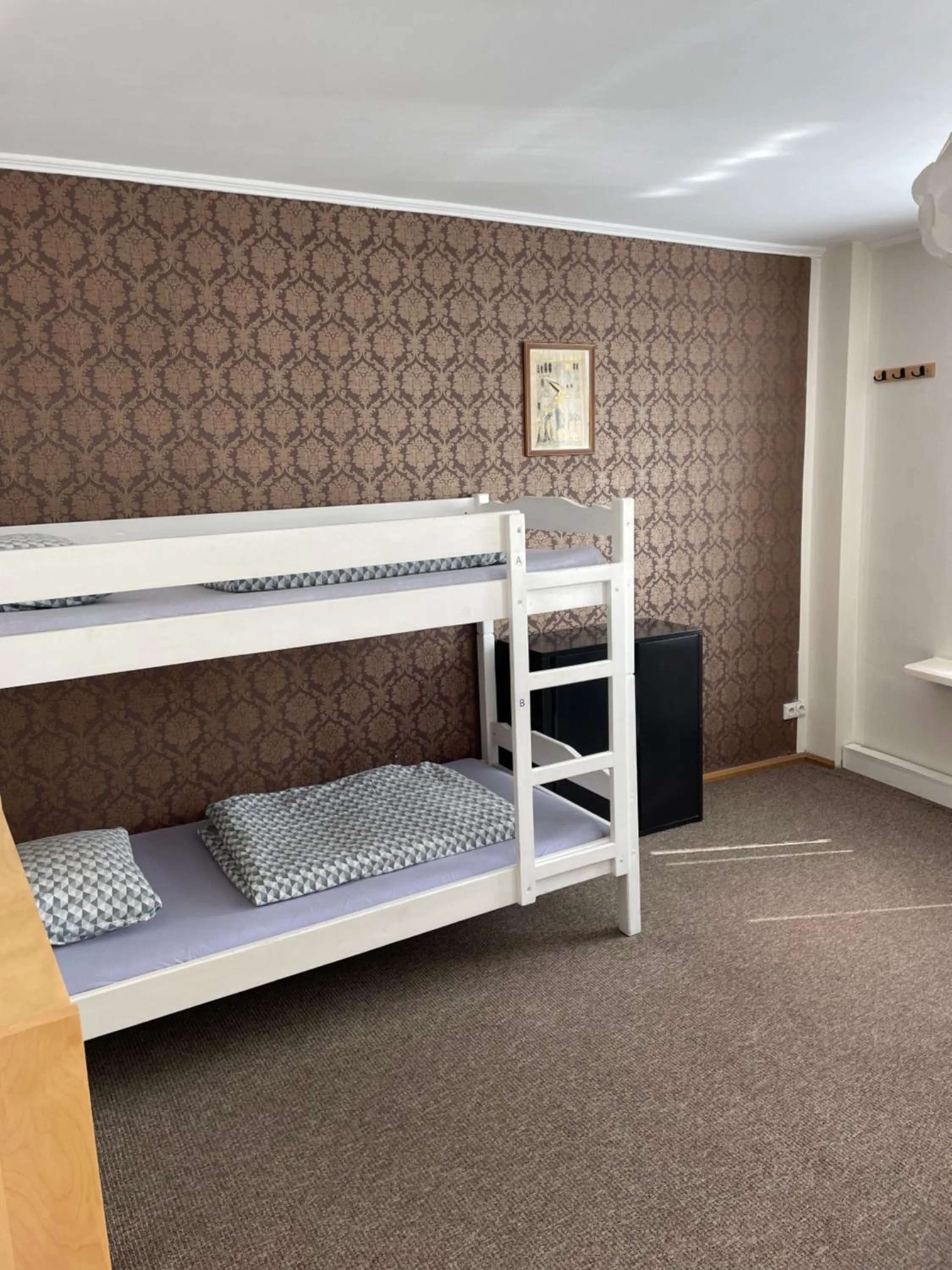 Bedroom, Bed in Mikalo House